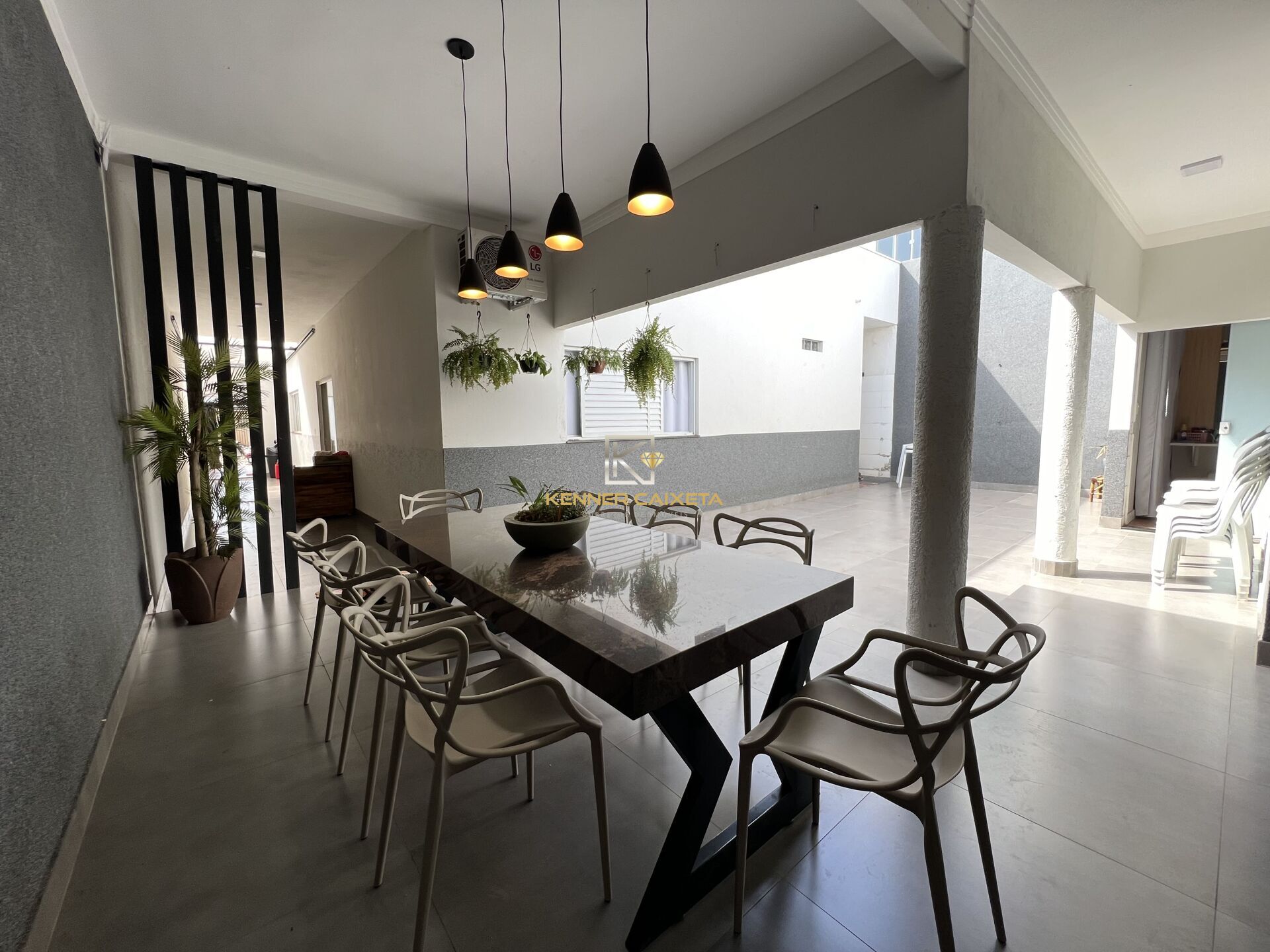 Casa à venda com 4 quartos, 226m² - Foto 19