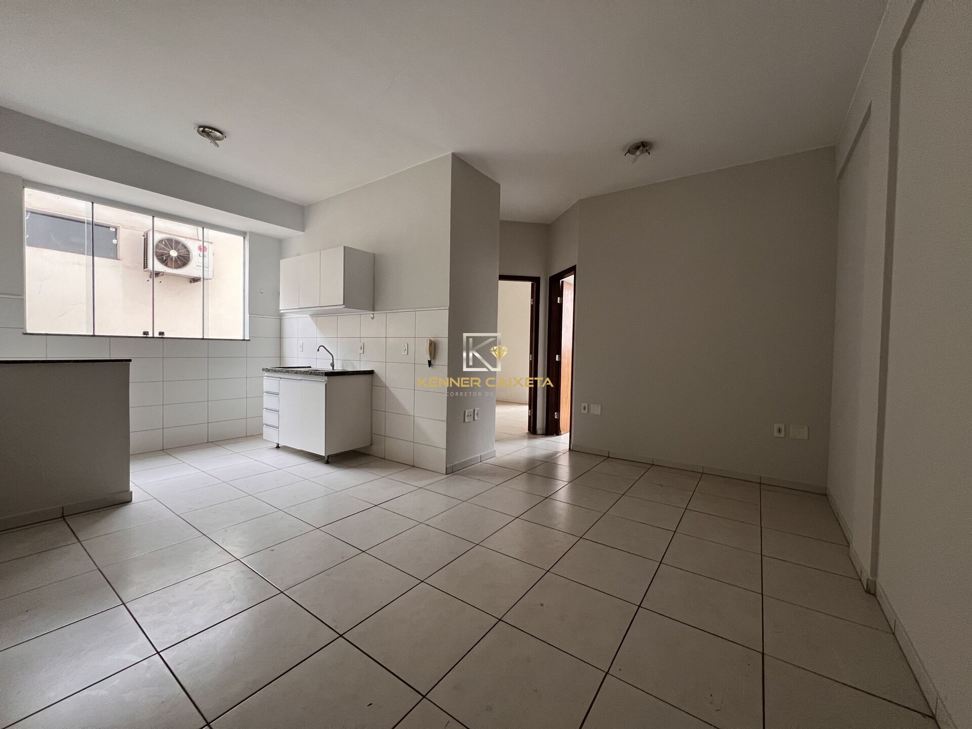 Apartamento à venda com 2 quartos, 48m² - Foto 2