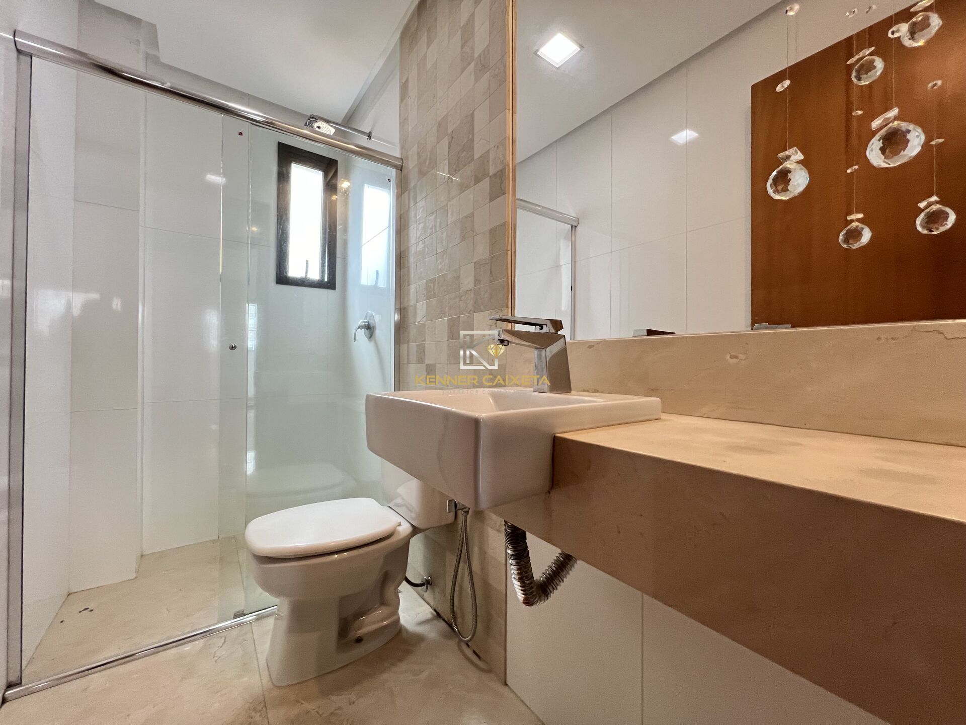 Apartamento à venda com 4 quartos, 200m² - Foto 10