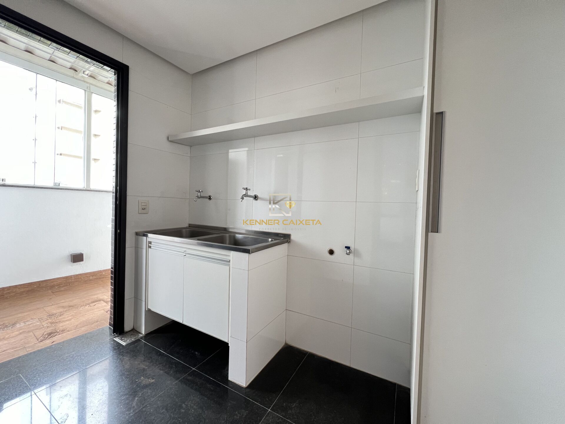 Apartamento à venda com 4 quartos, 200m² - Foto 15