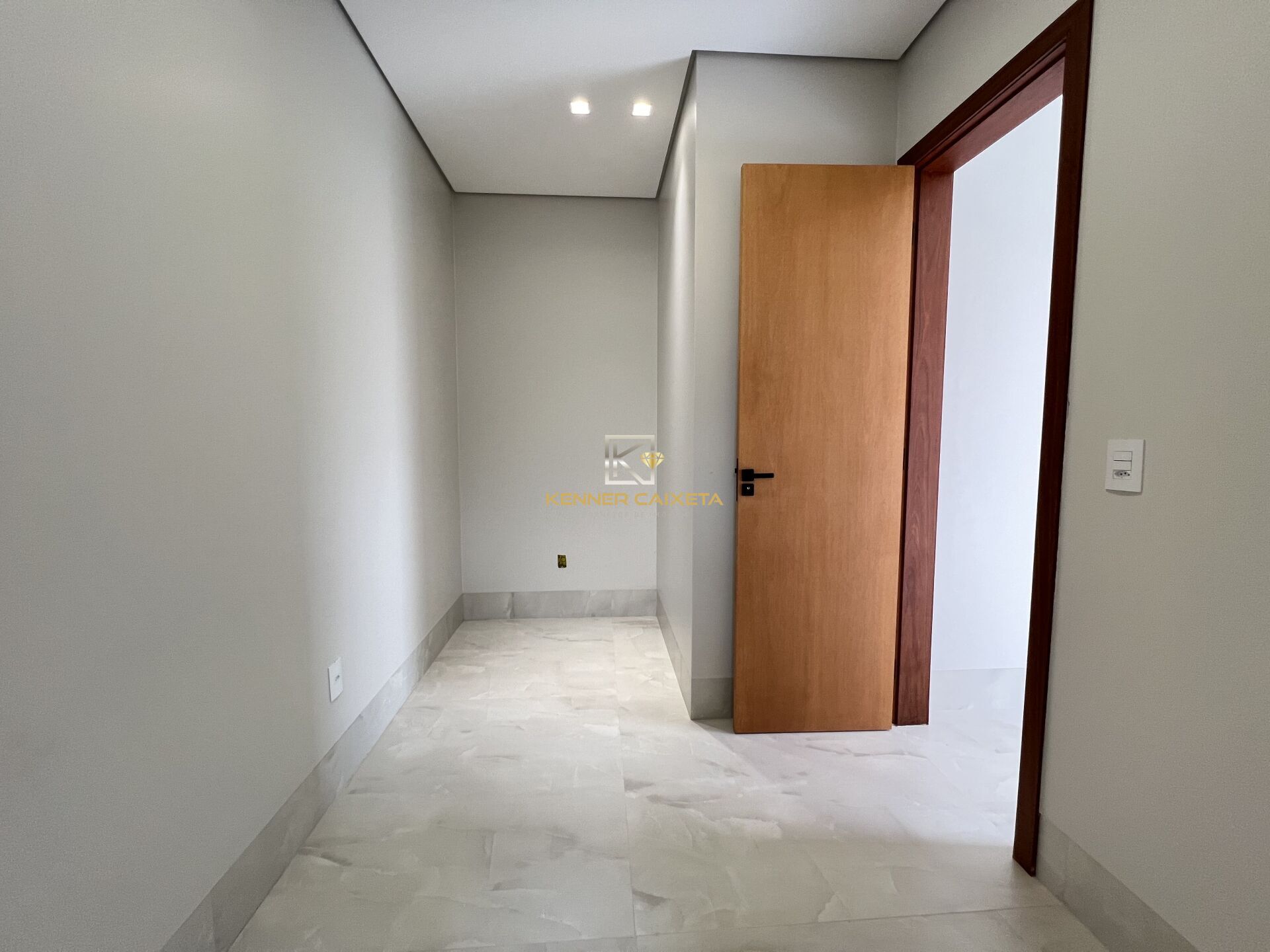 Casa à venda com 3 quartos, 240m² - Foto 16