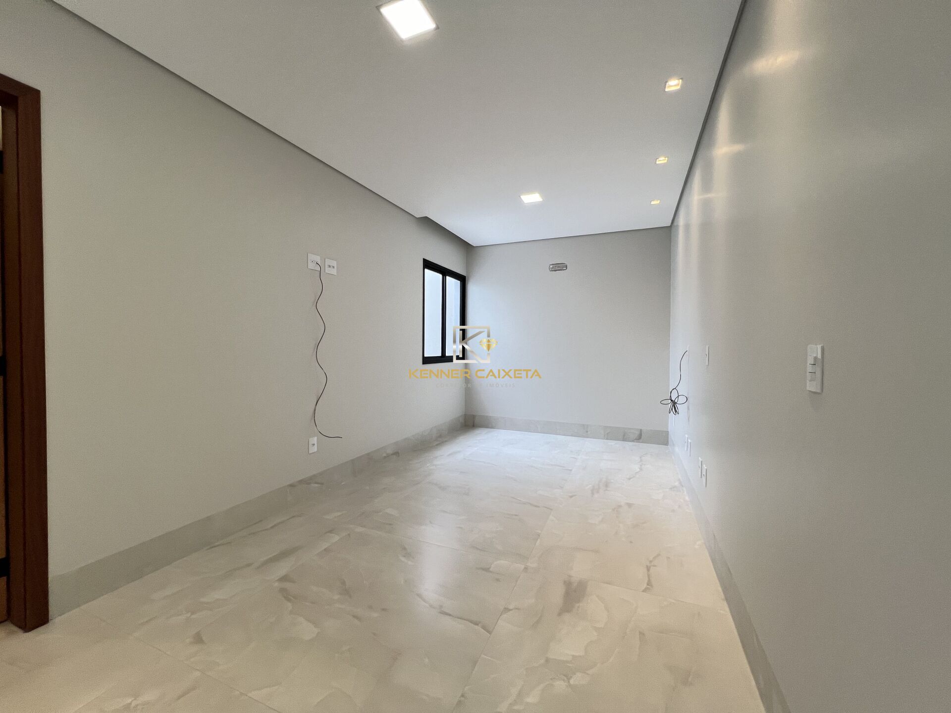 Casa à venda com 3 quartos, 240m² - Foto 14