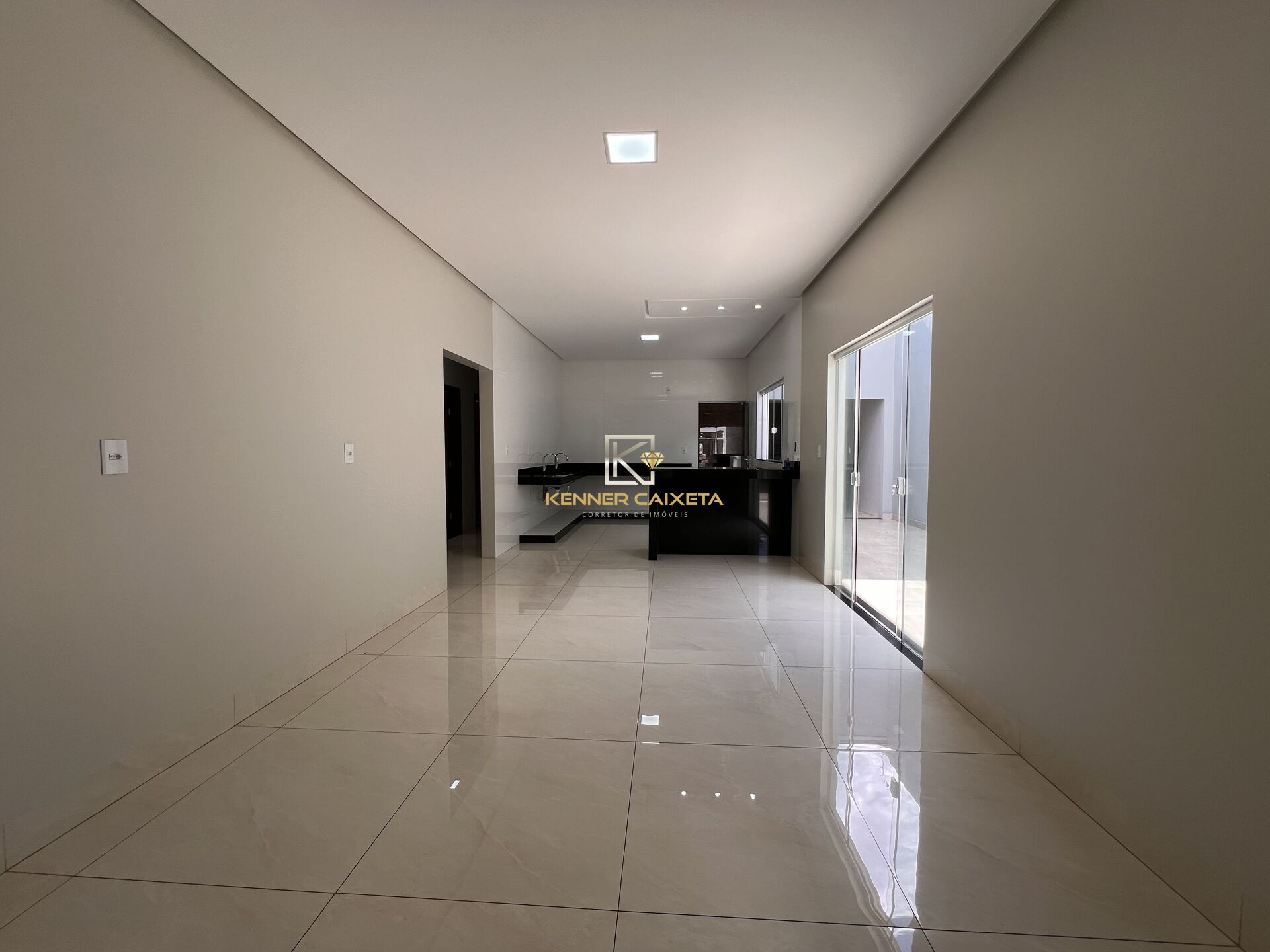 Casa à venda com 3 quartos, 204m² - Foto 5