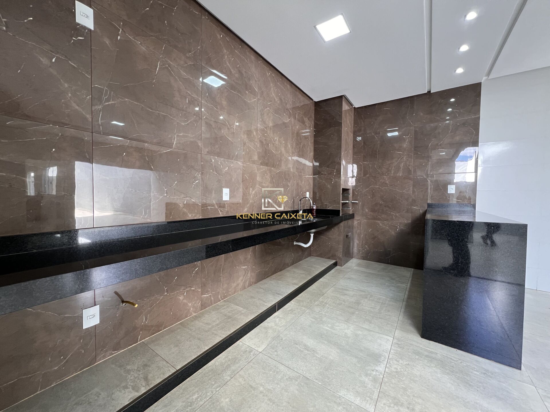Casa à venda com 3 quartos, 204m² - Foto 17