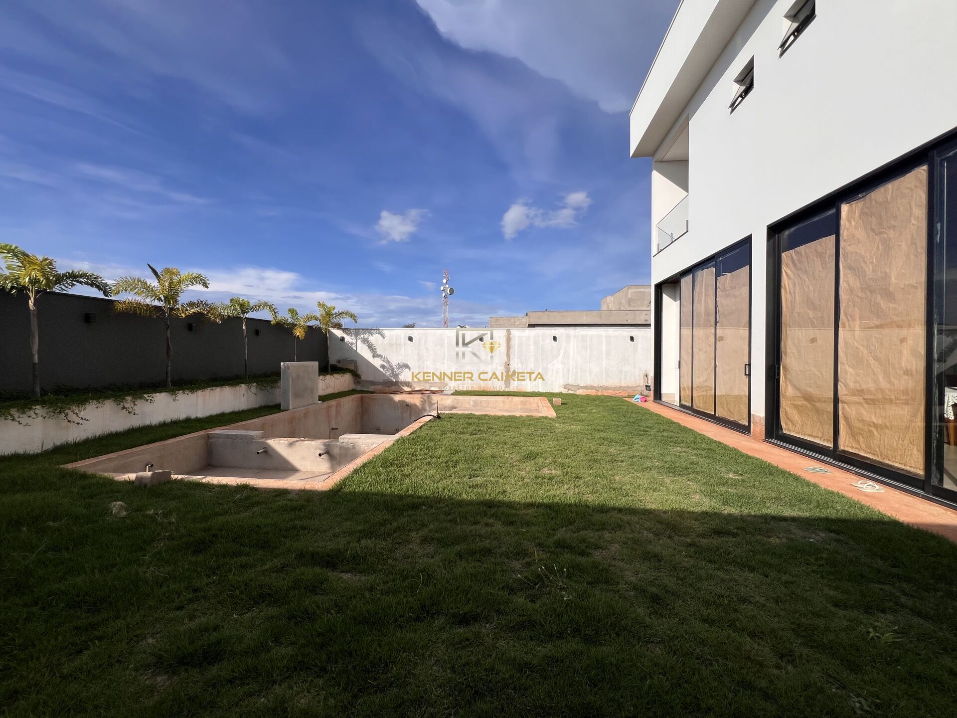 Casa à venda com 4 quartos, 306m² - Foto 15