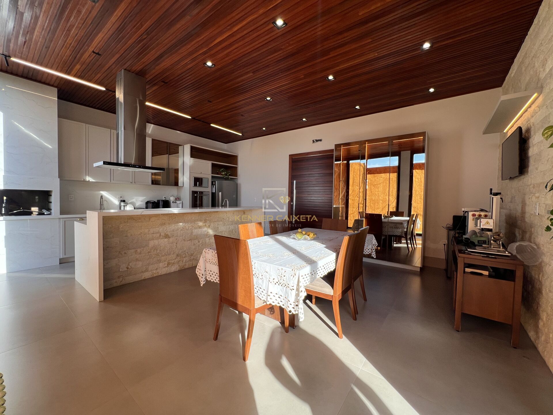 Casa, 4 quartos, 306 m² - Foto 11