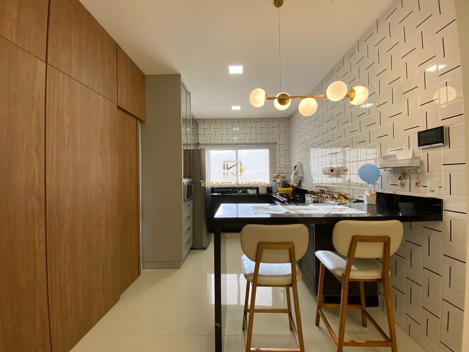 Apartamento à venda com 3 quartos, 146m² - Foto 6