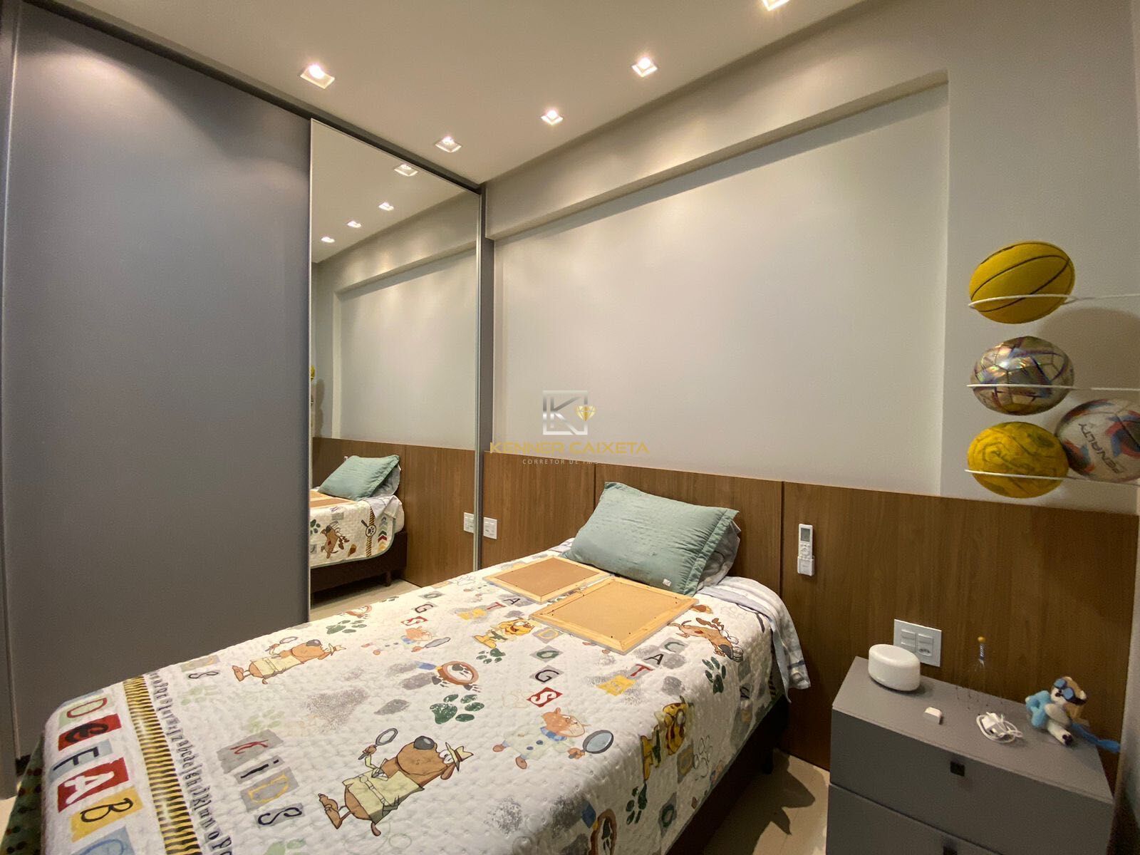 Apartamento à venda com 3 quartos, 146m² - Foto 11