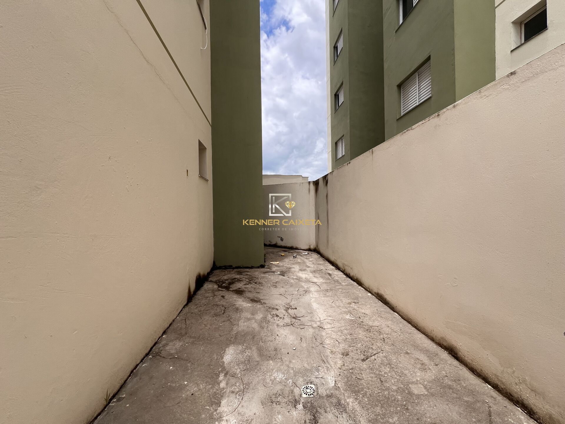 Apartamento à venda com 2 quartos, 69m² - Foto 8