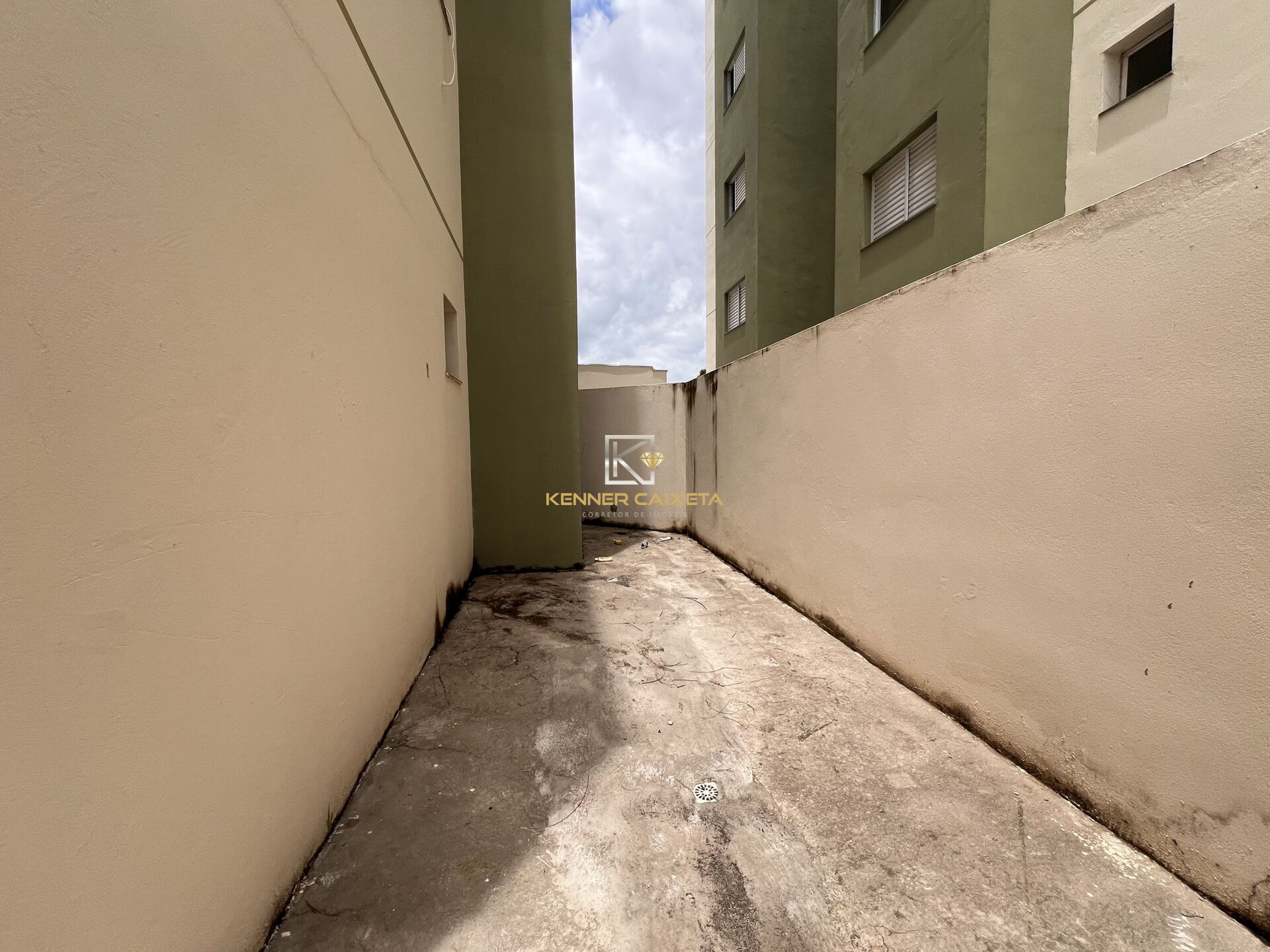 Apartamento à venda com 2 quartos, 69m² - Foto 6