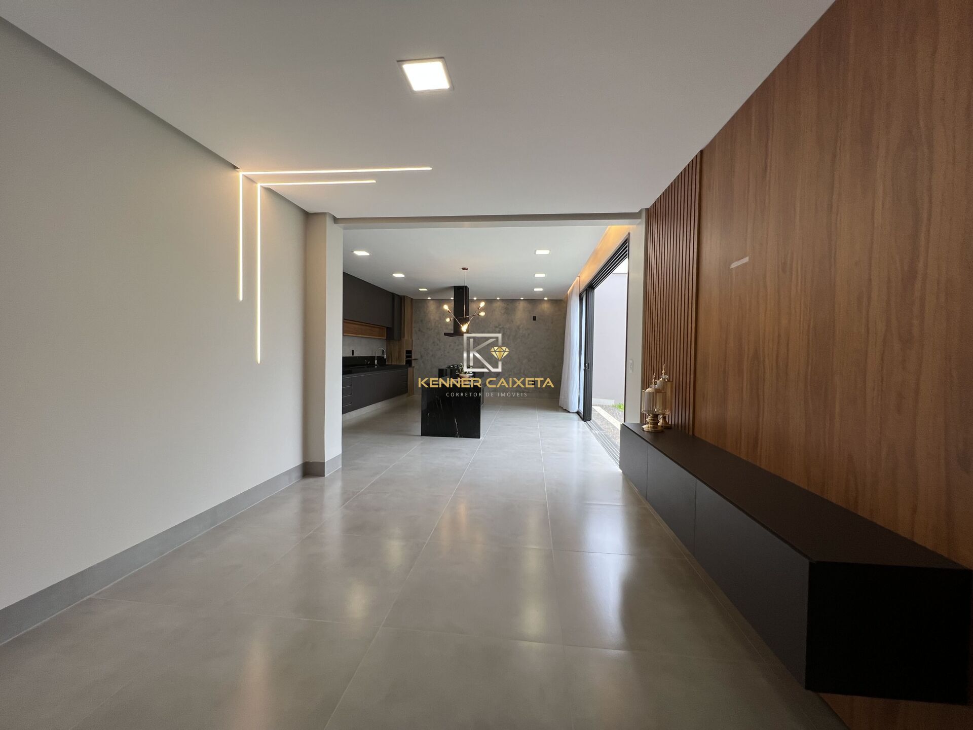 Casa à venda com 4 quartos, 239m² - Foto 6