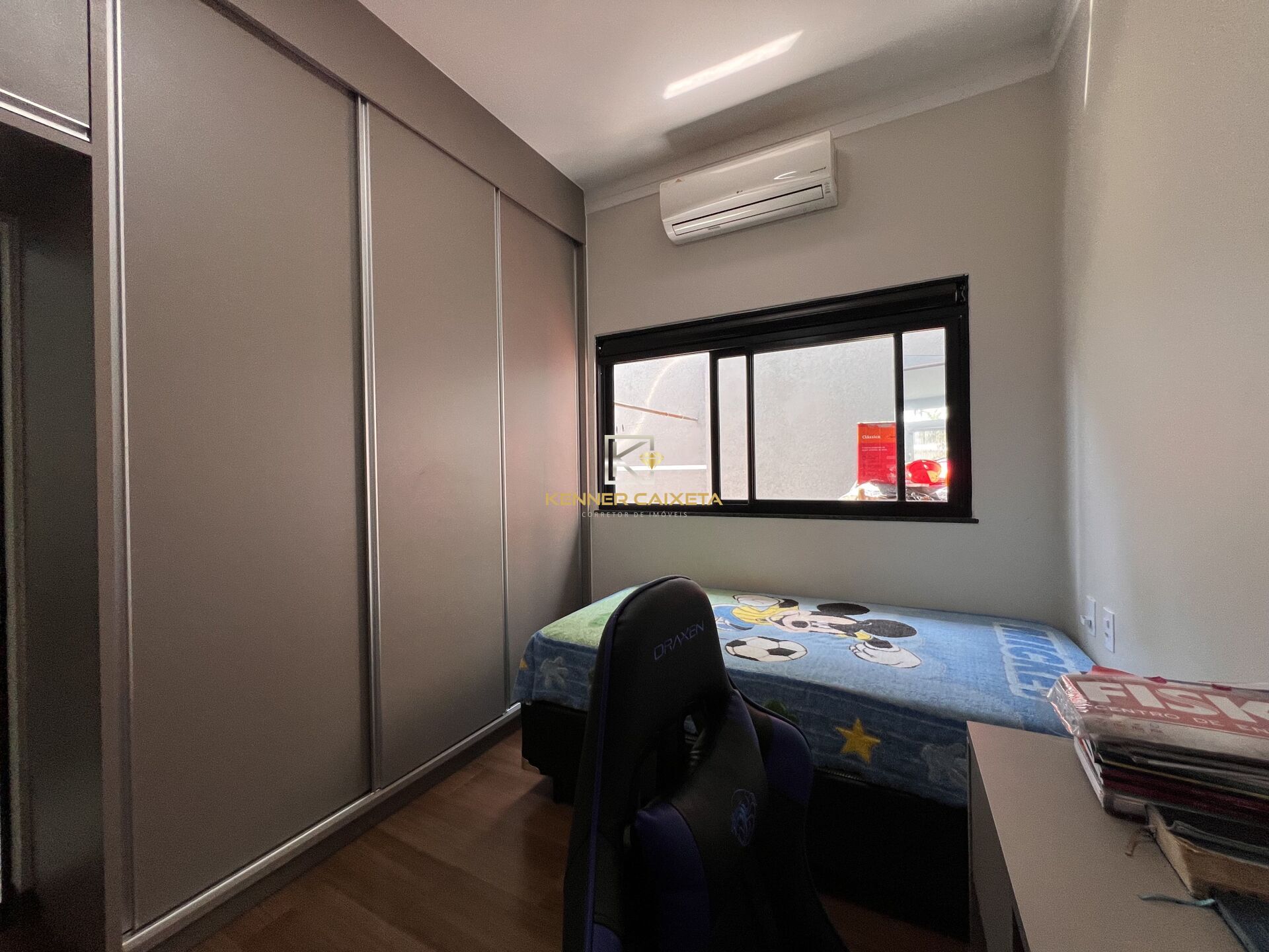 Casa à venda com 3 quartos, 300m² - Foto 21