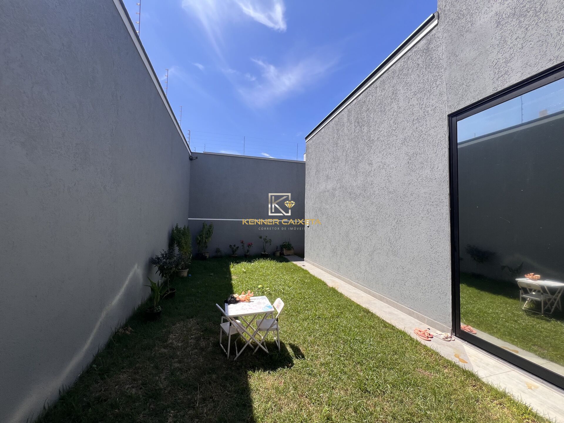 Casa à venda com 3 quartos, 300m² - Foto 15