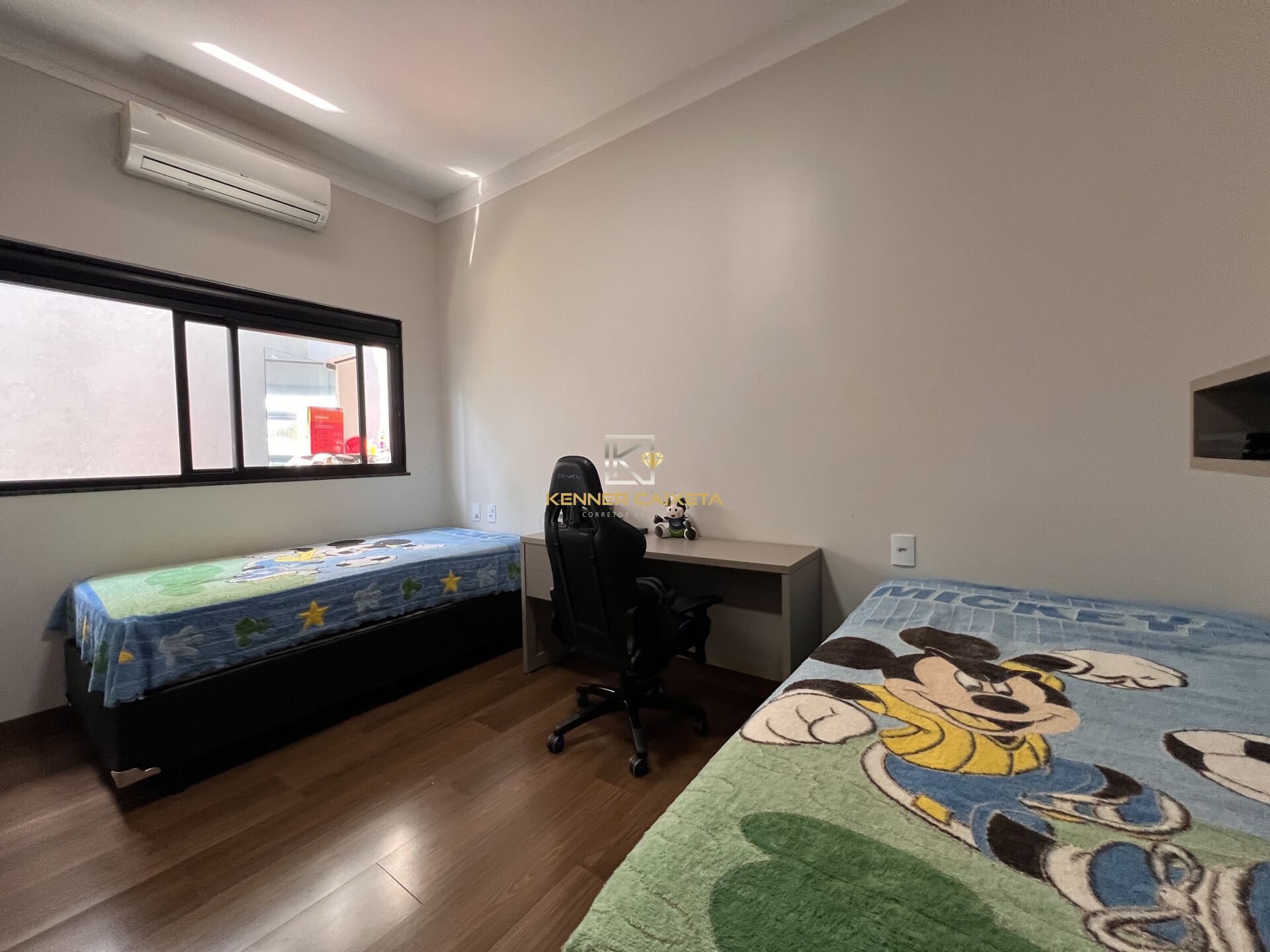 Casa à venda com 3 quartos, 300m² - Foto 19