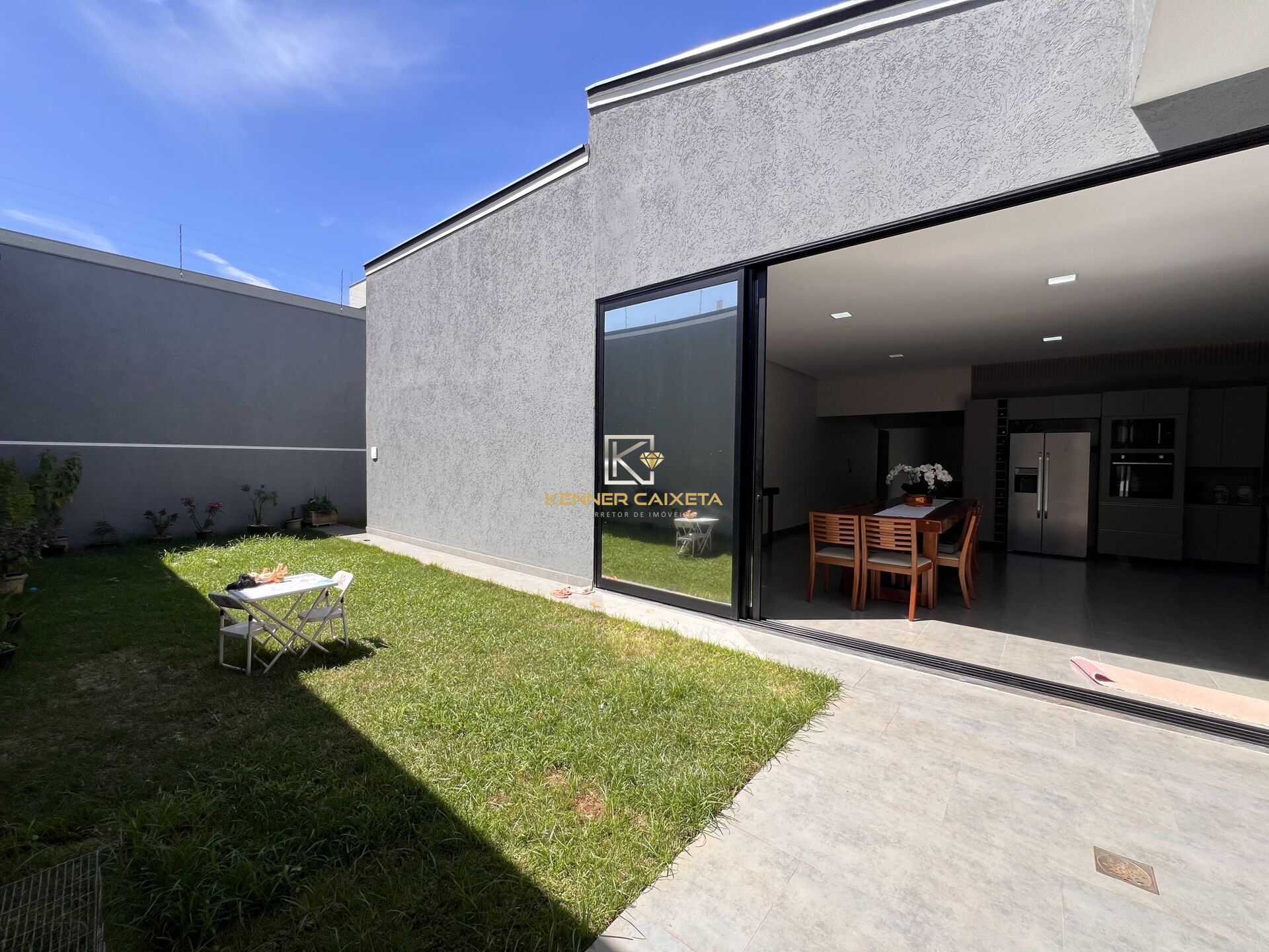 Casa à venda com 3 quartos, 300m² - Foto 16