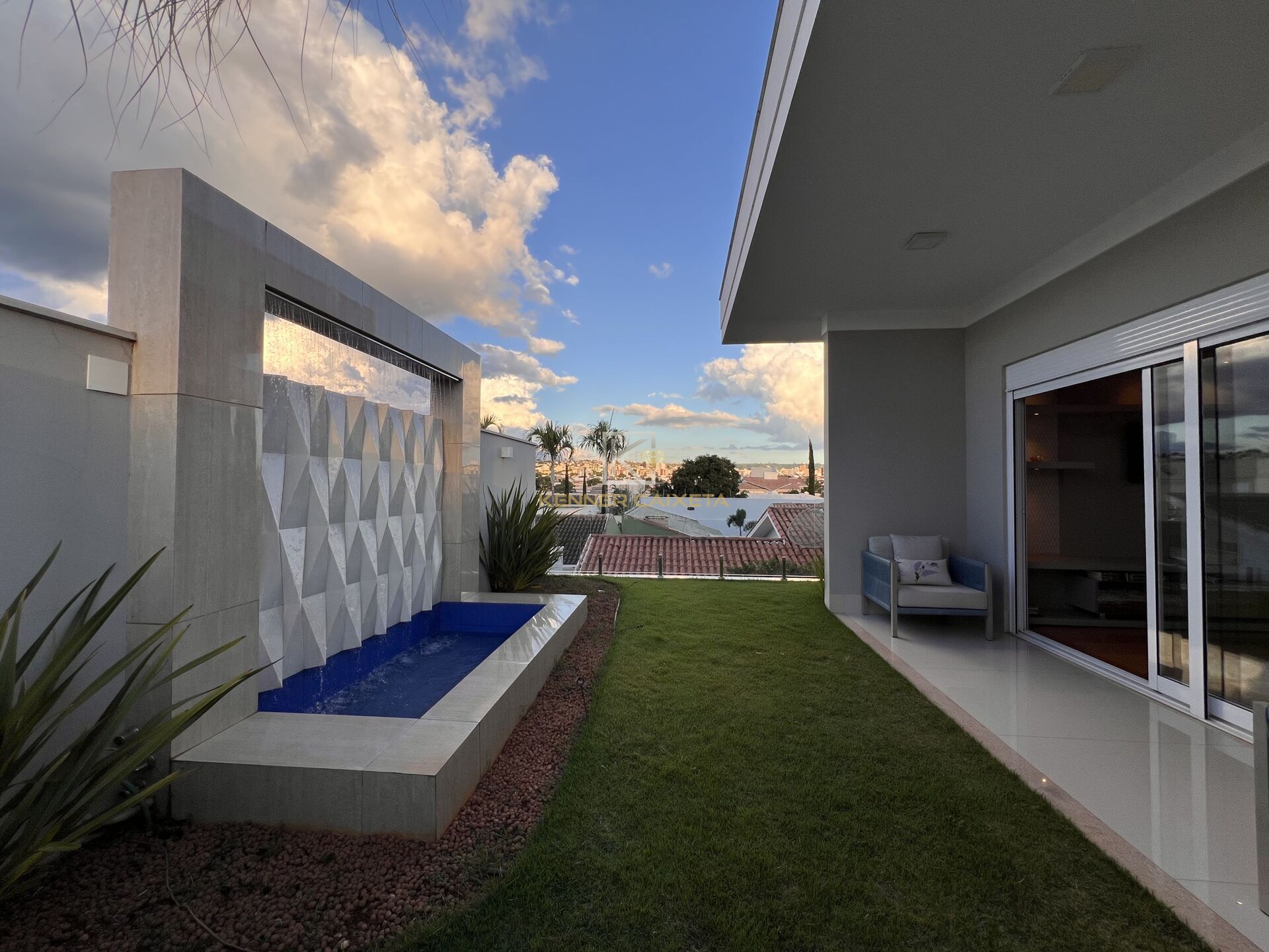 Casa, 4 quartos, 372 m² - Foto 40