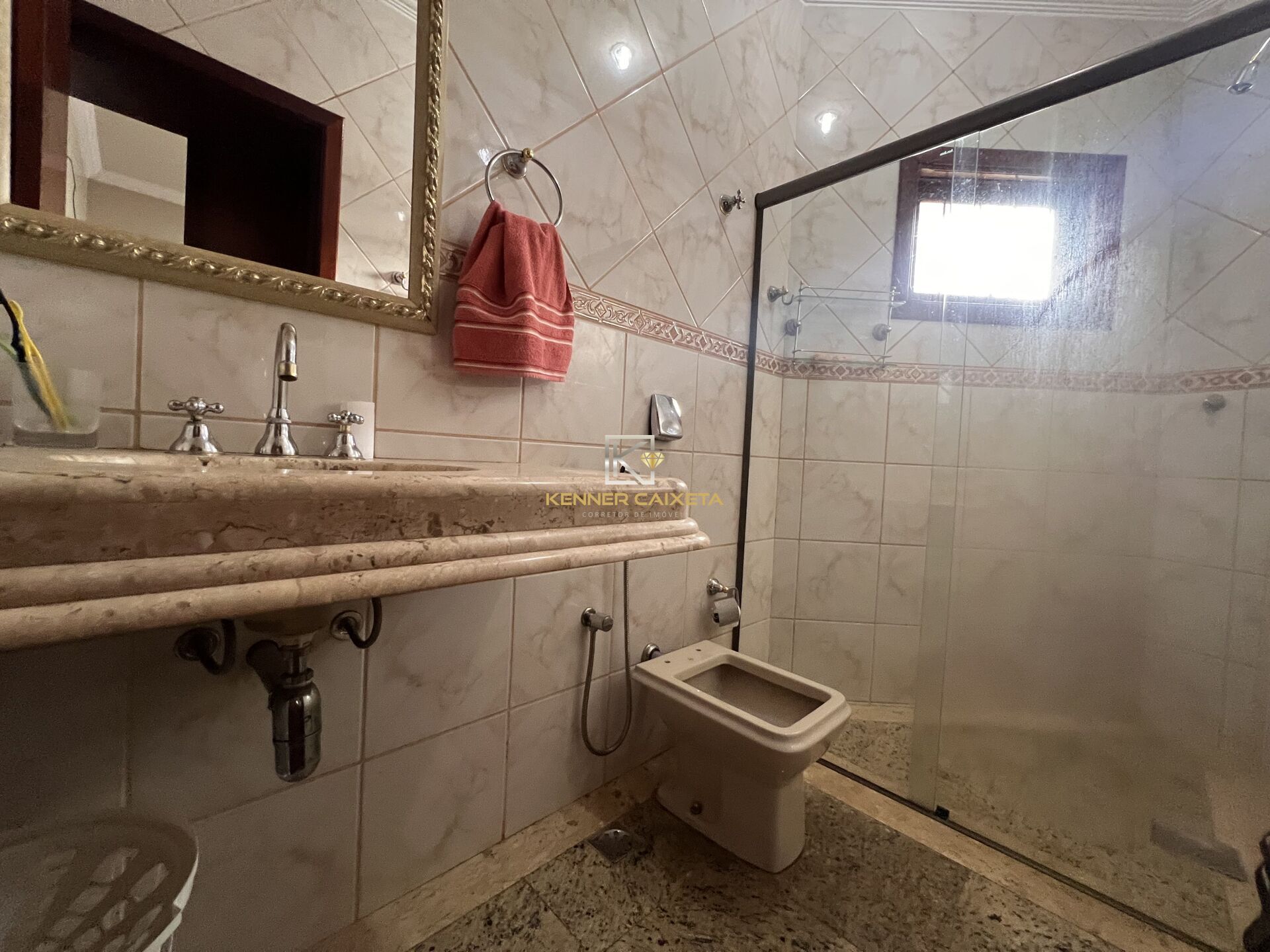 Sobrado à venda com 4 quartos, 380m² - Foto 7