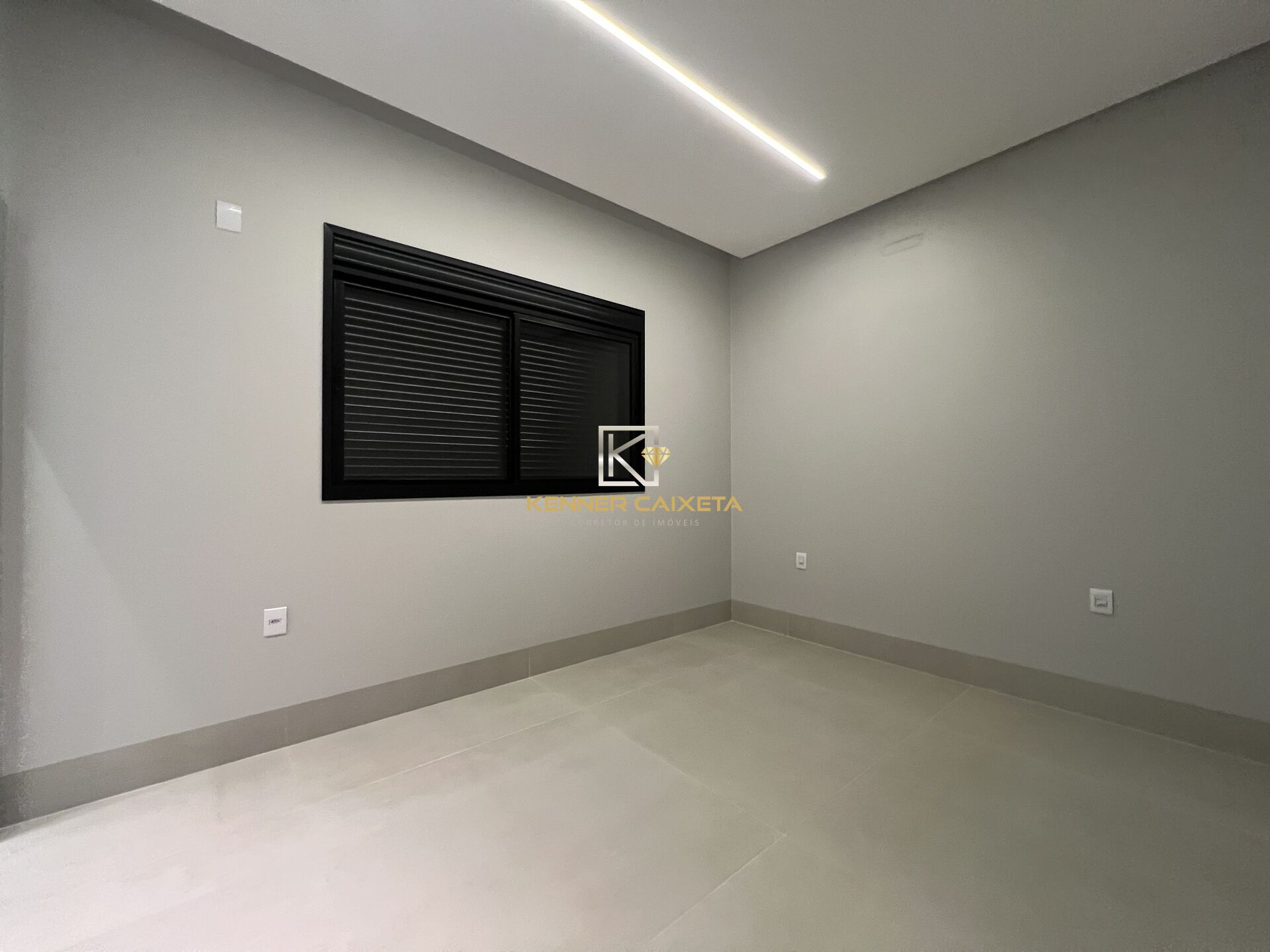 Casa, 3 quartos, 236 m² - Foto 2