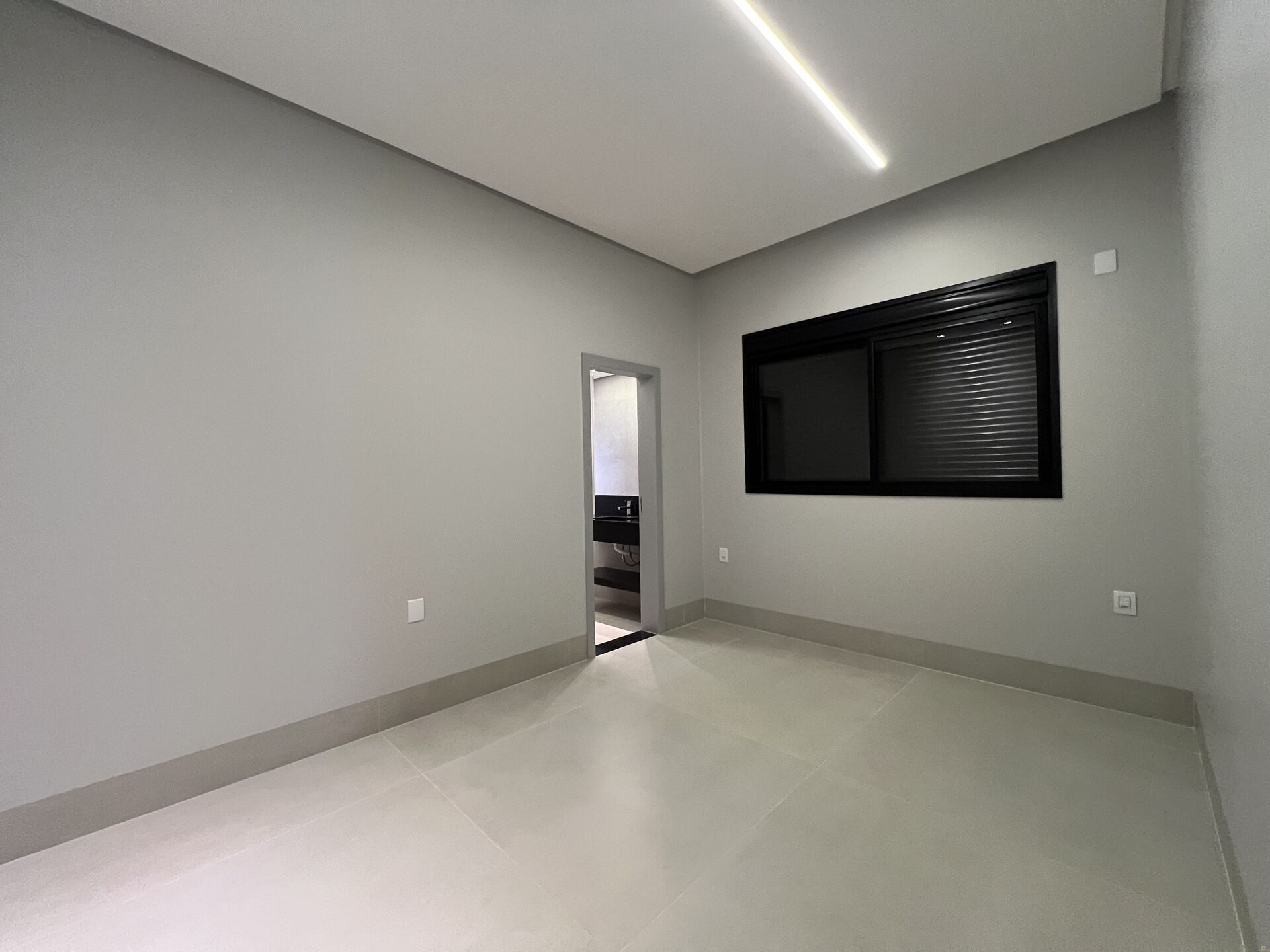 Casa, 3 quartos, 236 m² - Foto 3
