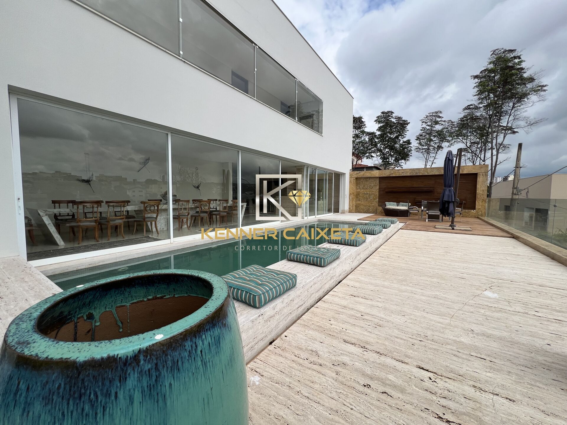 Casa, 5 quartos, 692 m² - Foto 3