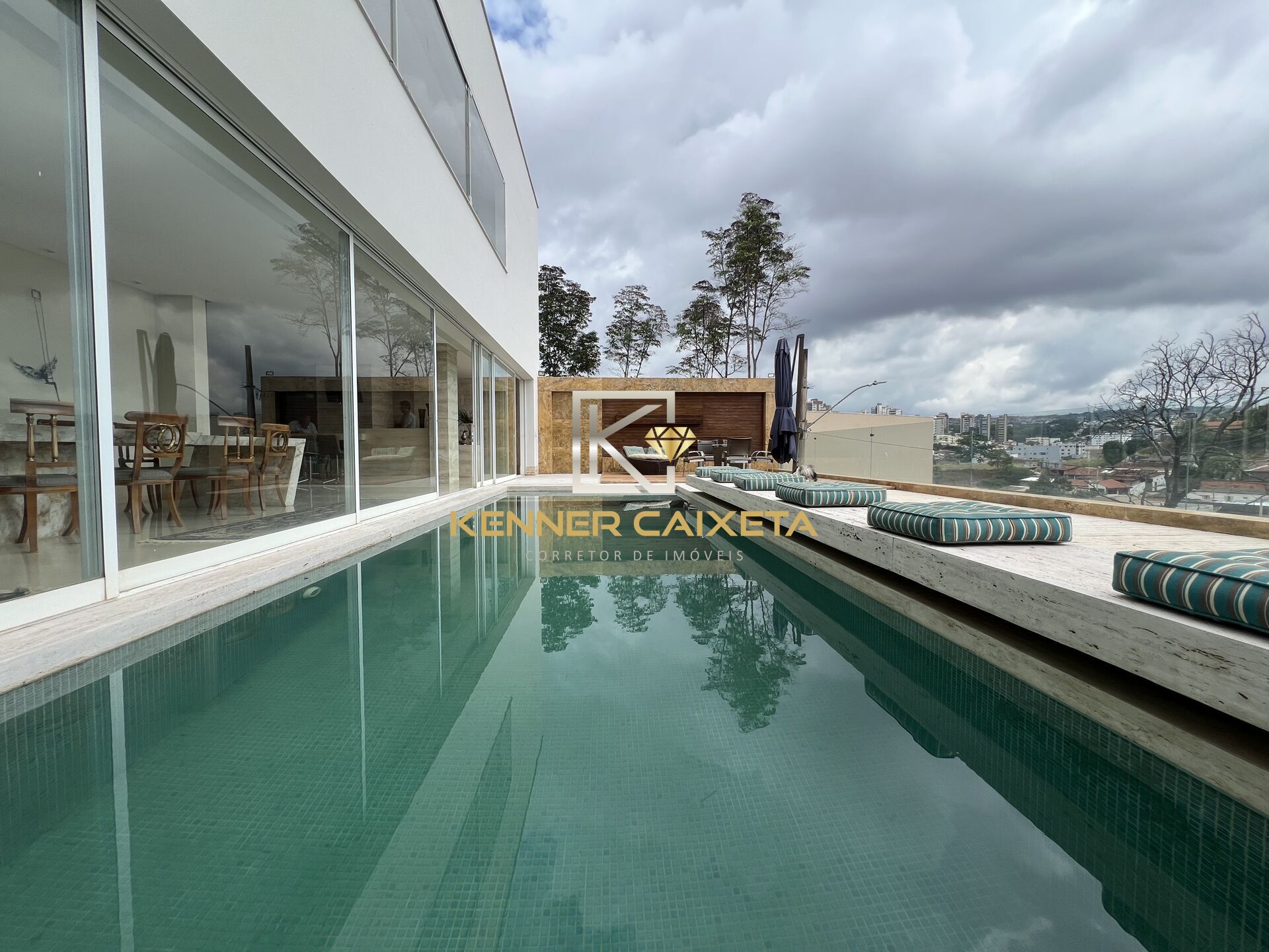 Casa, 5 quartos, 692 m² - Foto 4
