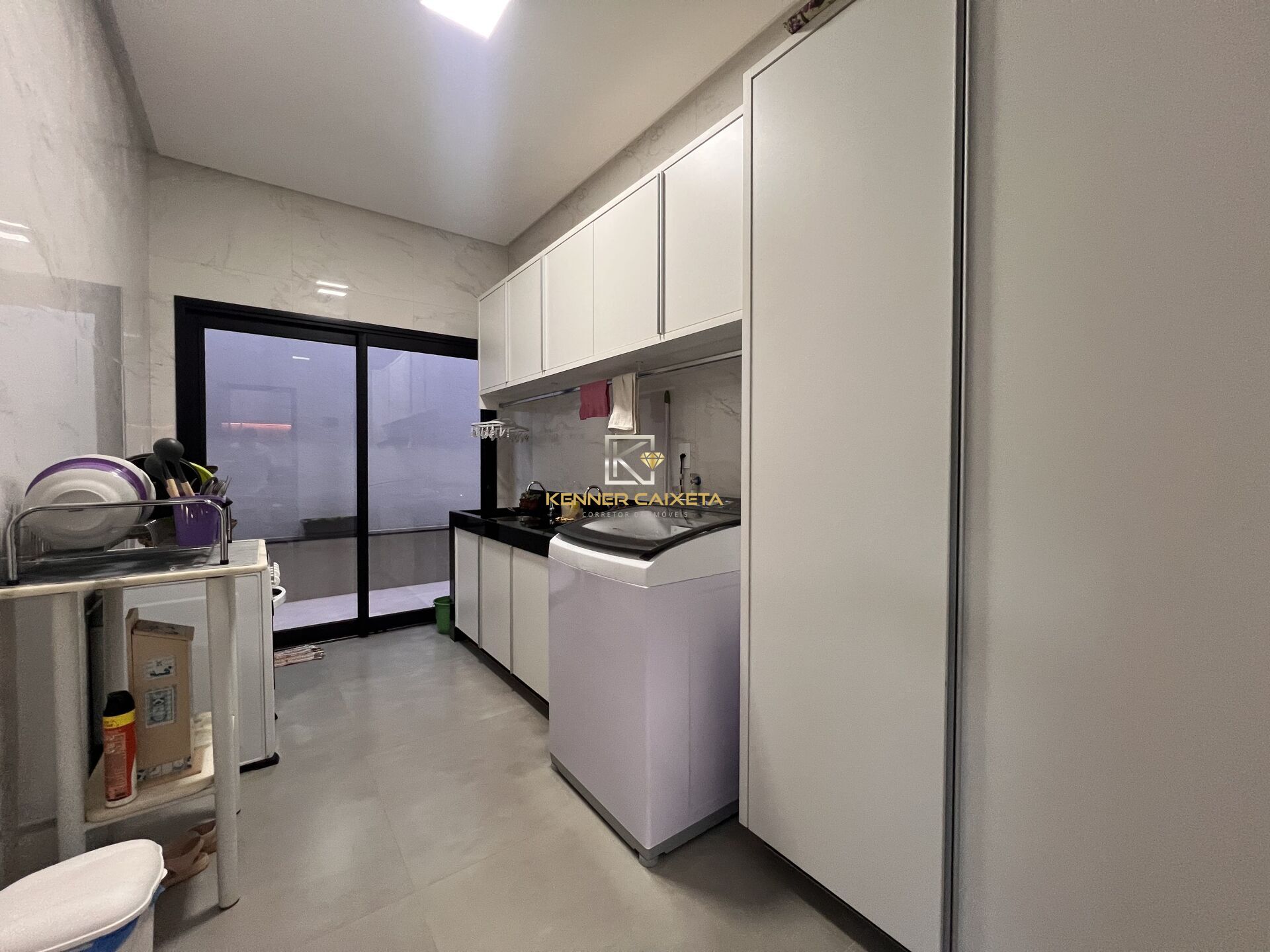 Casa à venda com 3 quartos, 252m² - Foto 32
