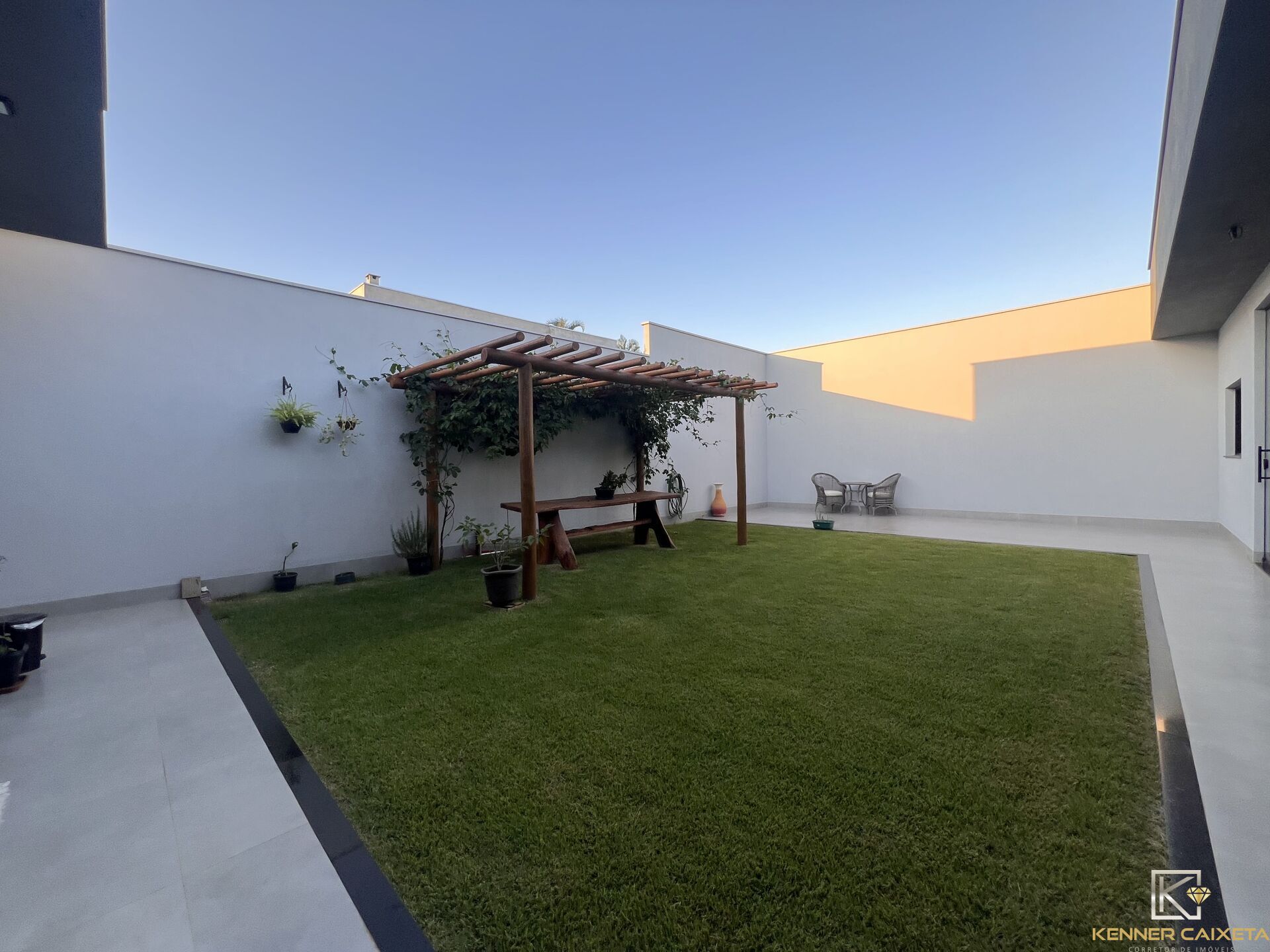 Casa, 3 quartos, 252 m² - Foto 23