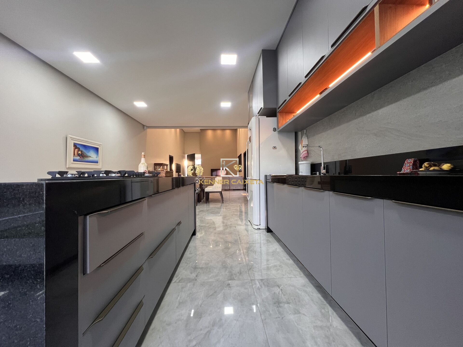 Casa à venda com 3 quartos, 252m² - Foto 10