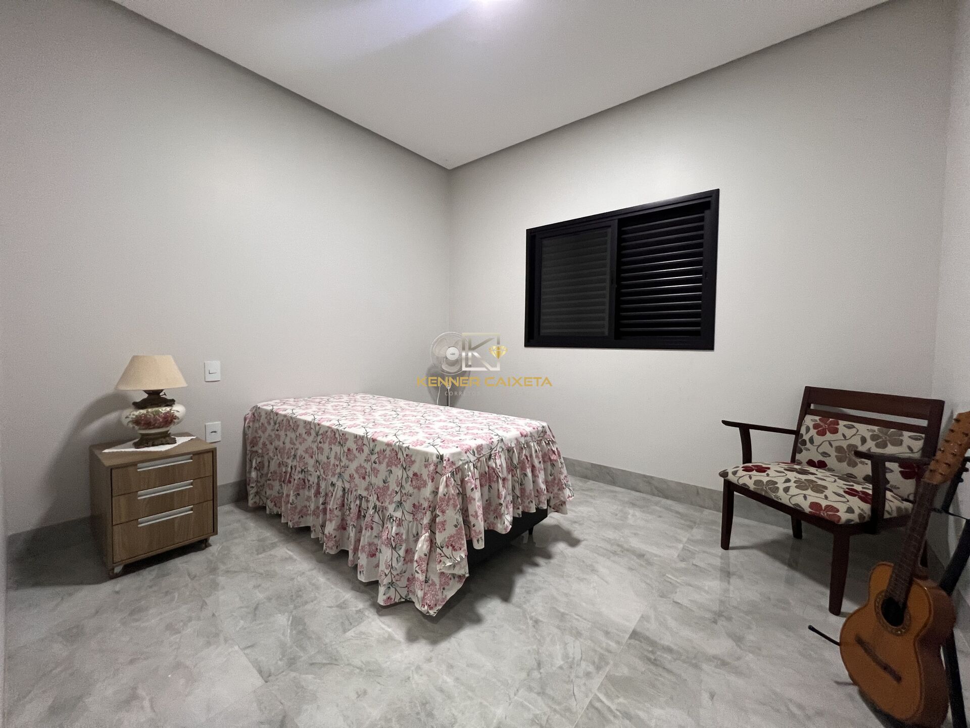 Casa à venda com 3 quartos, 252m² - Foto 16