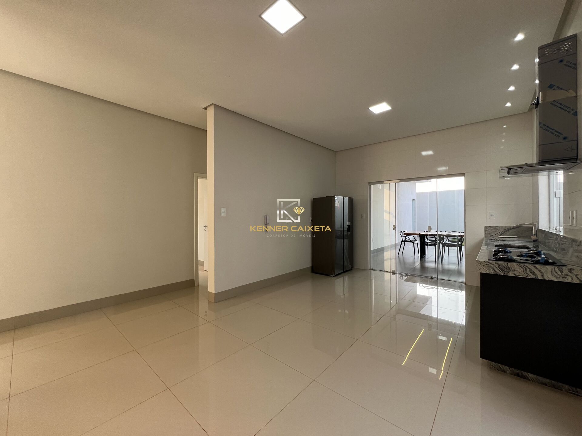 Casa à venda com 3 quartos, 197m² - Foto 9