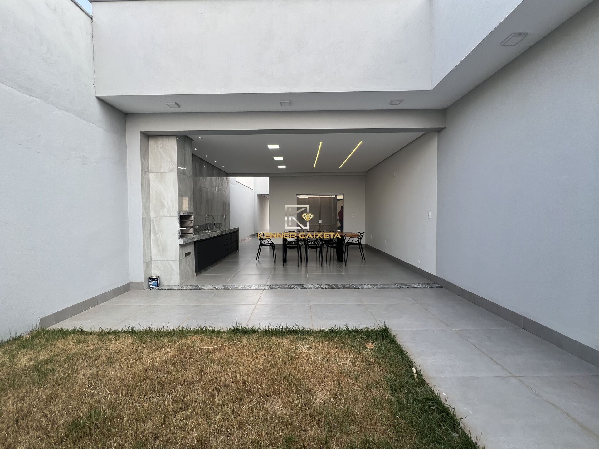 Casa à venda com 3 quartos, 197m² - Foto 12