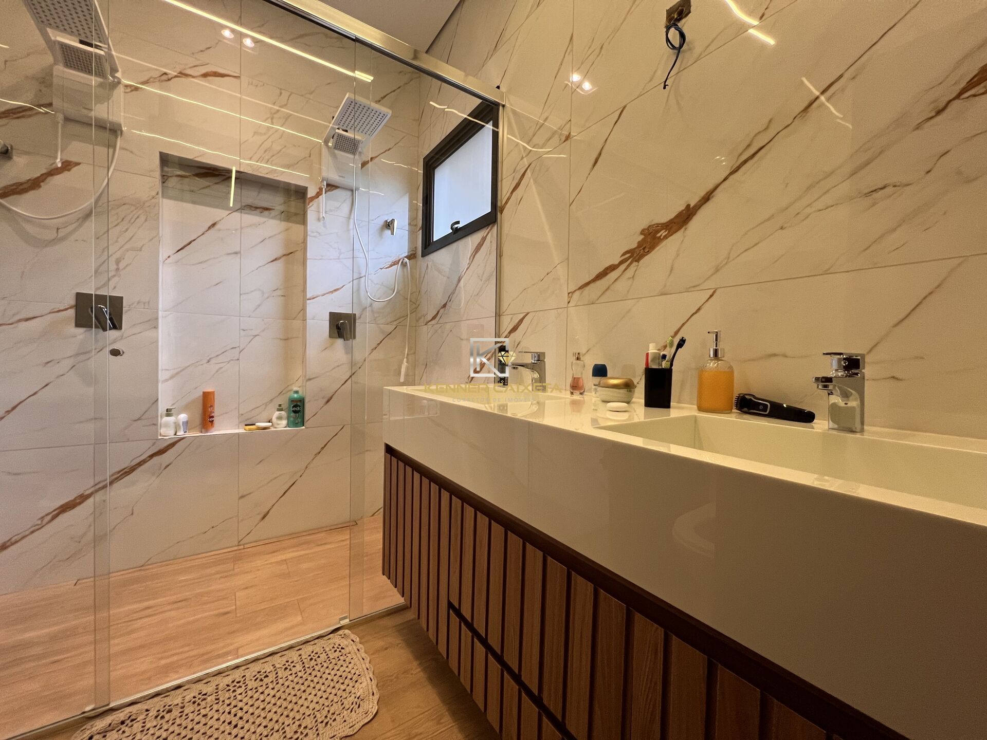 Casa à venda com 3 quartos, 239m² - Foto 17