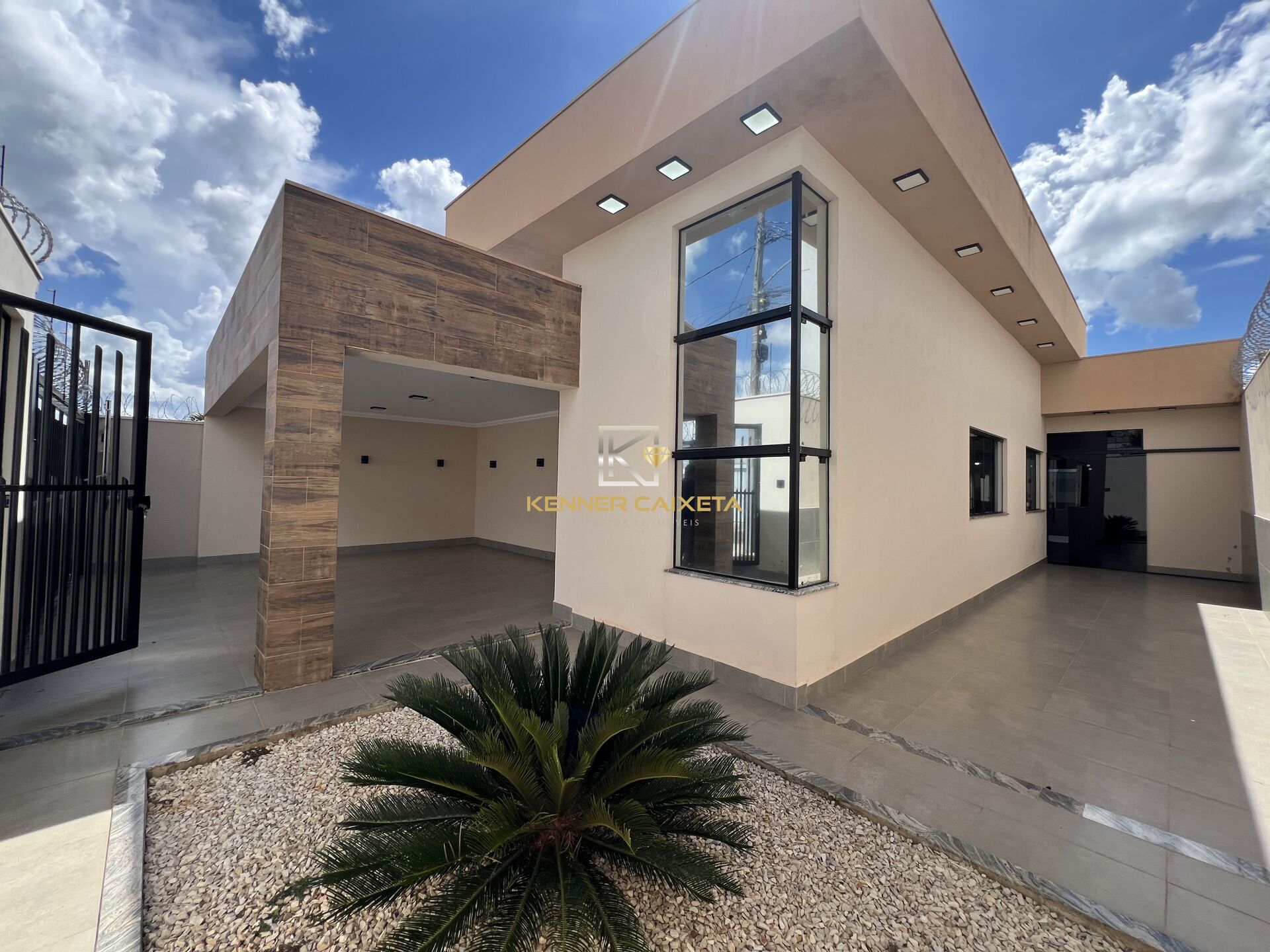 Casa, 3 quartos, 176 m² - Foto 1