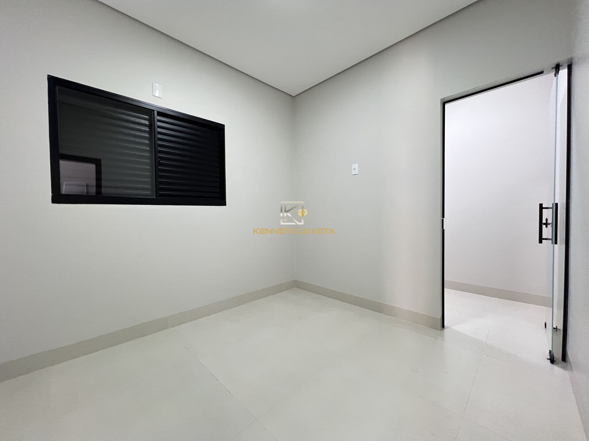 Casa à venda com 3 quartos, 109m² - Foto 13