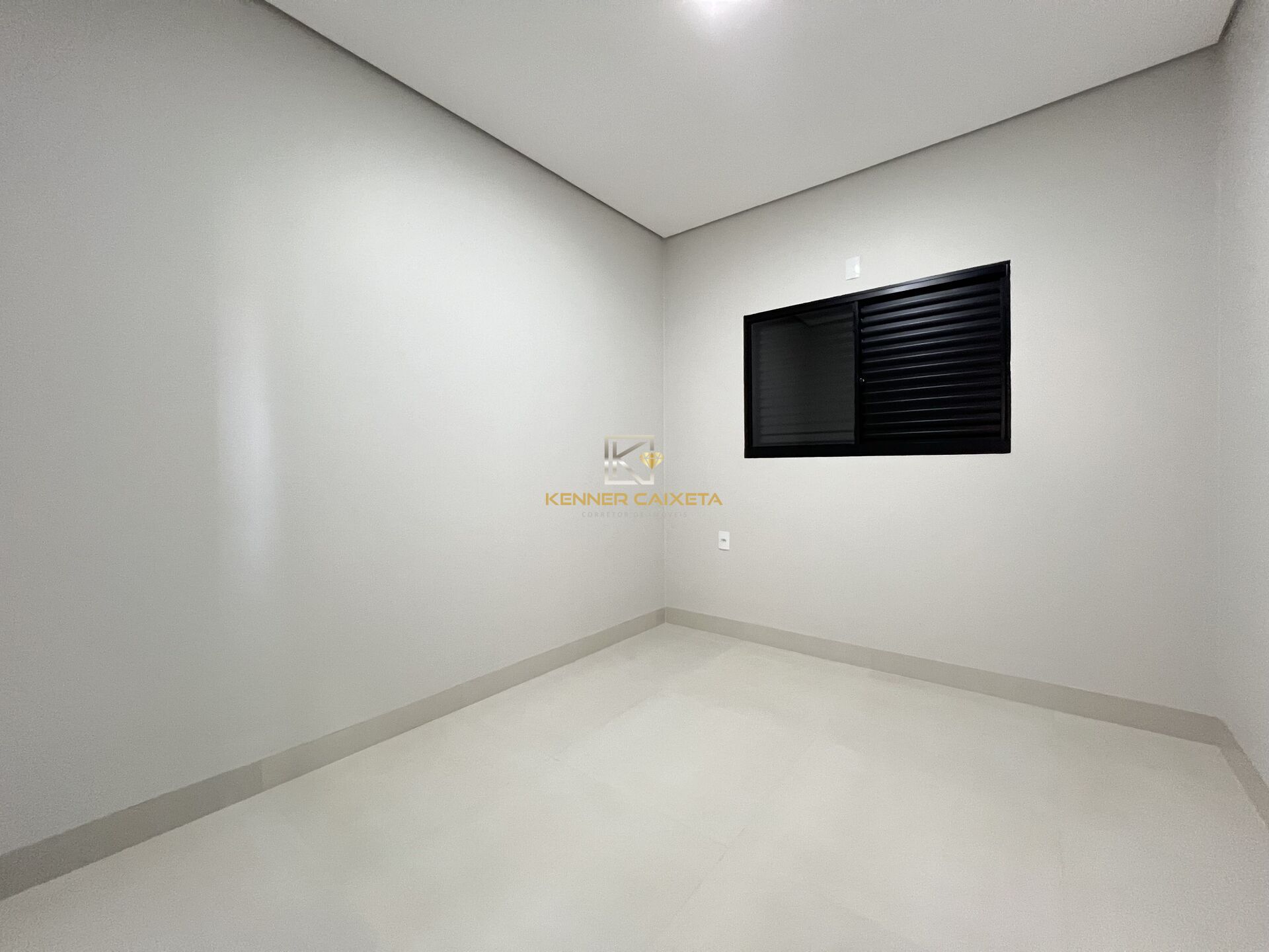 Casa à venda com 3 quartos, 109m² - Foto 14