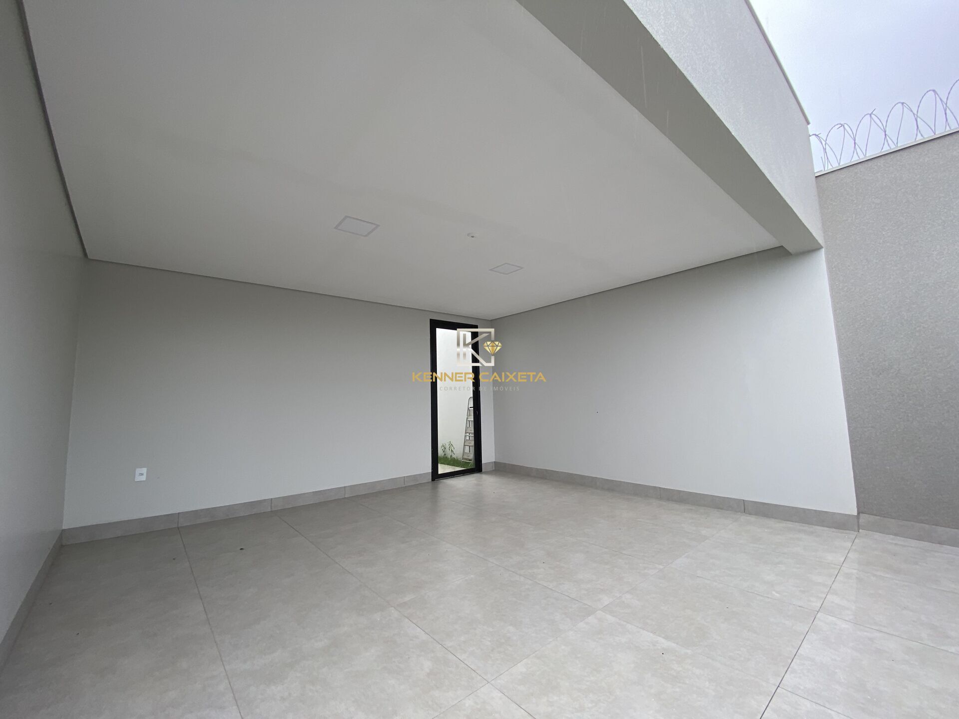 Casa à venda com 3 quartos, 137m² - Foto 3