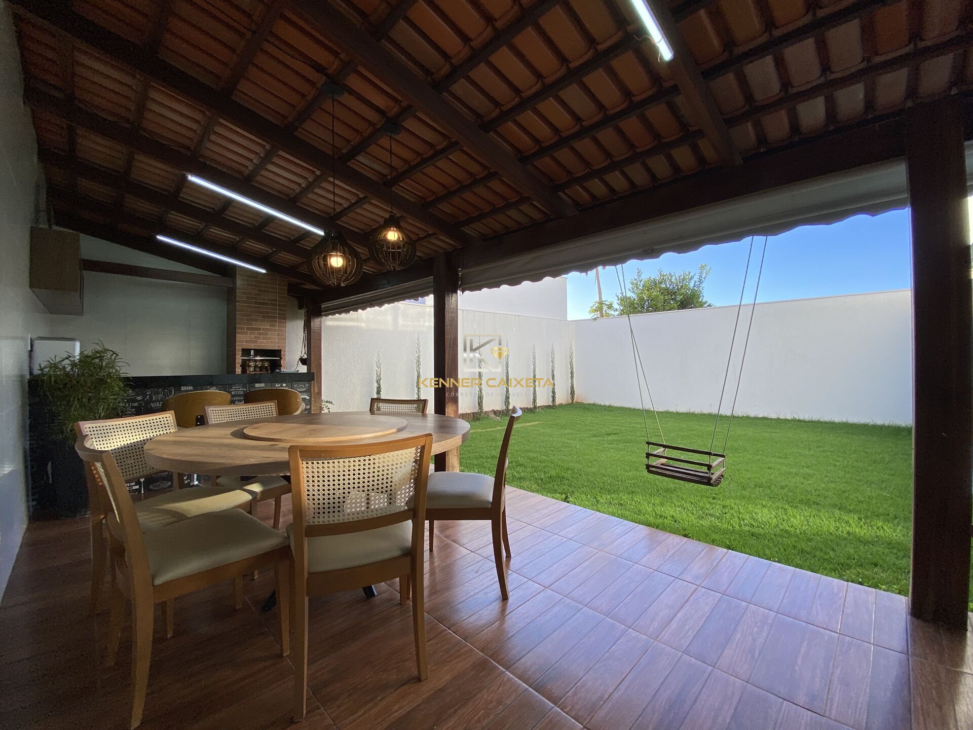 Casa à venda com 4 quartos, 317m² - Foto 11