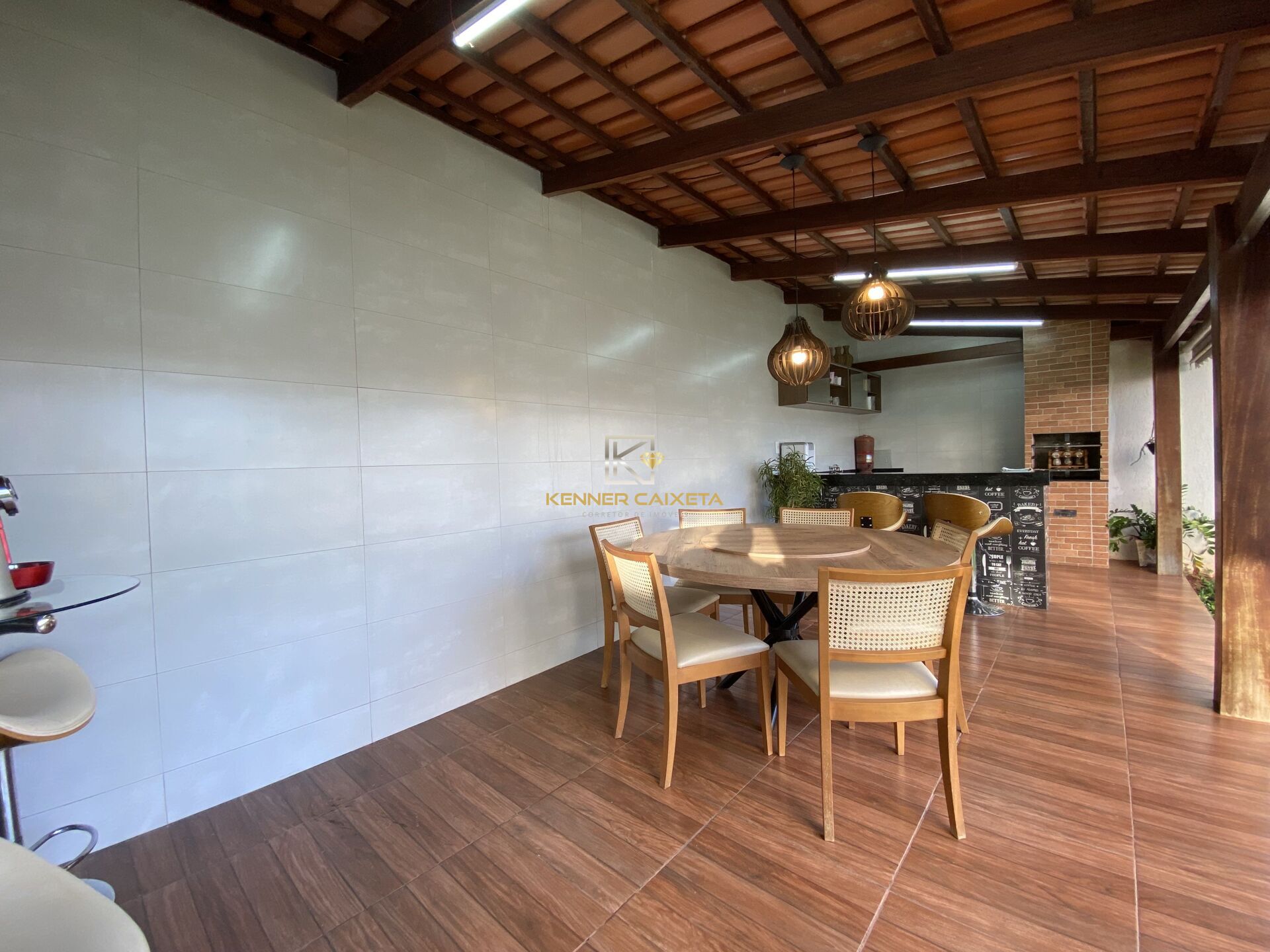 Casa à venda com 4 quartos, 317m² - Foto 10