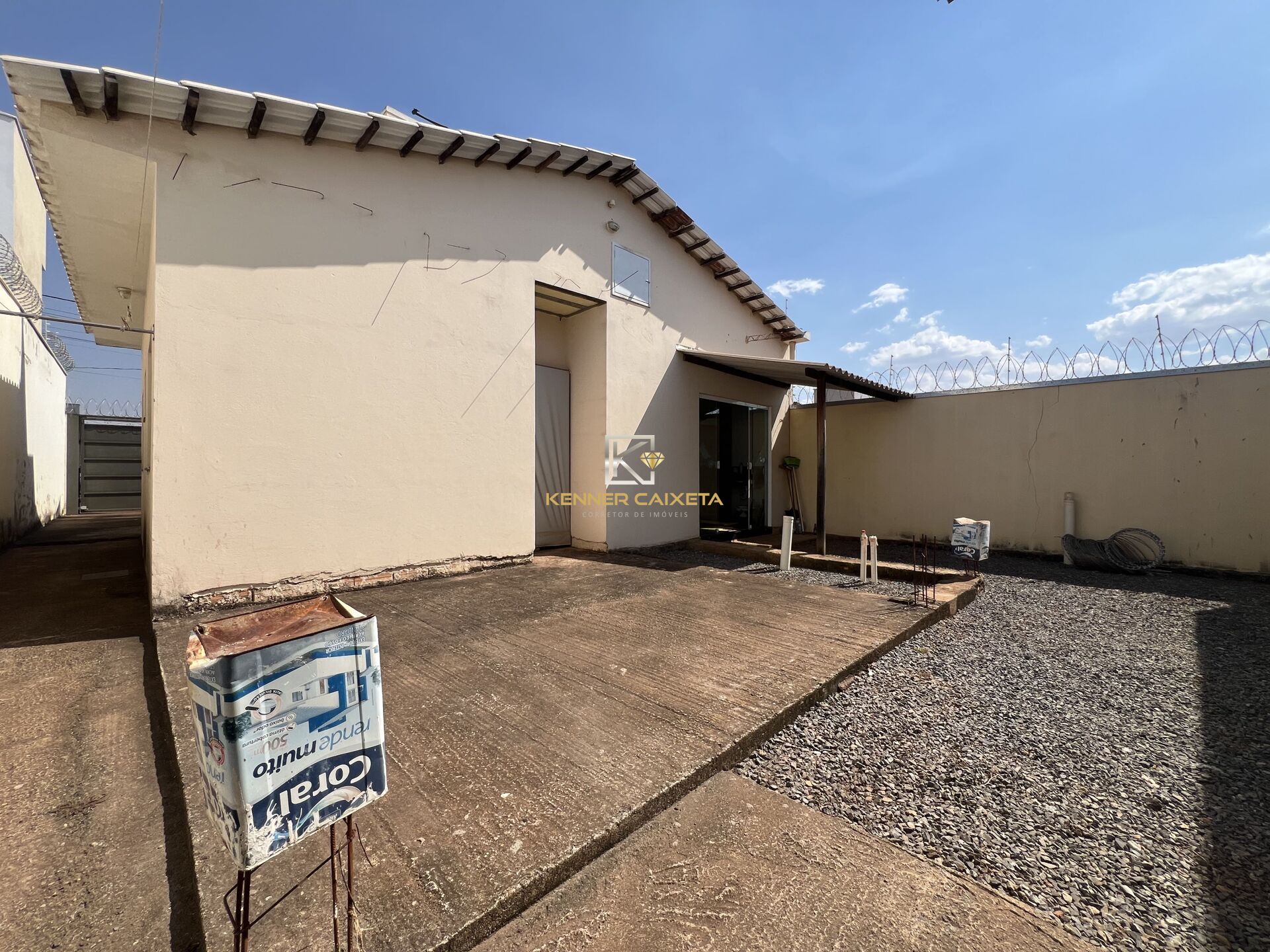 Casa à venda com 2 quartos, 69m² - Foto 12