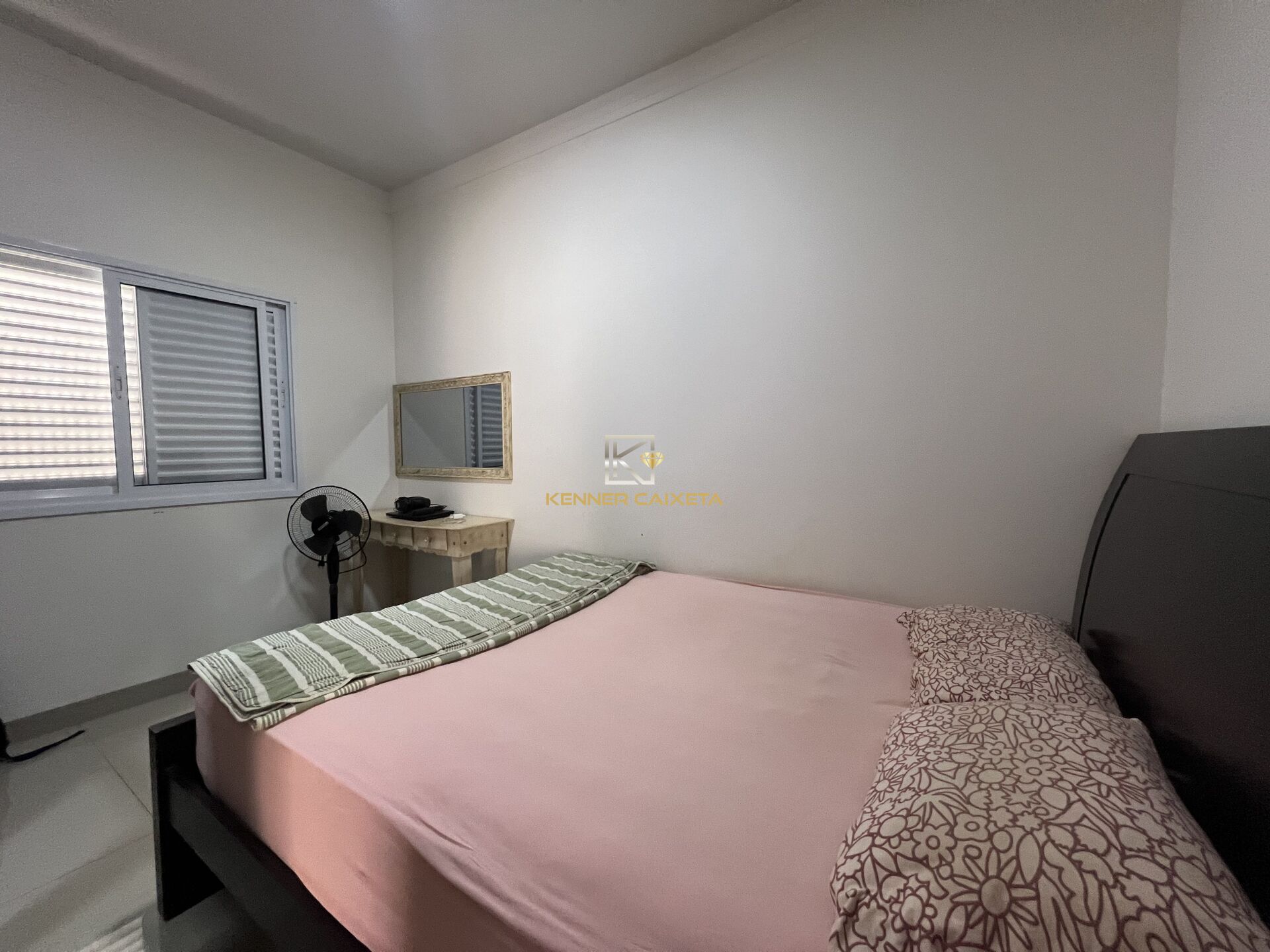 Casa à venda com 2 quartos, 69m² - Foto 8