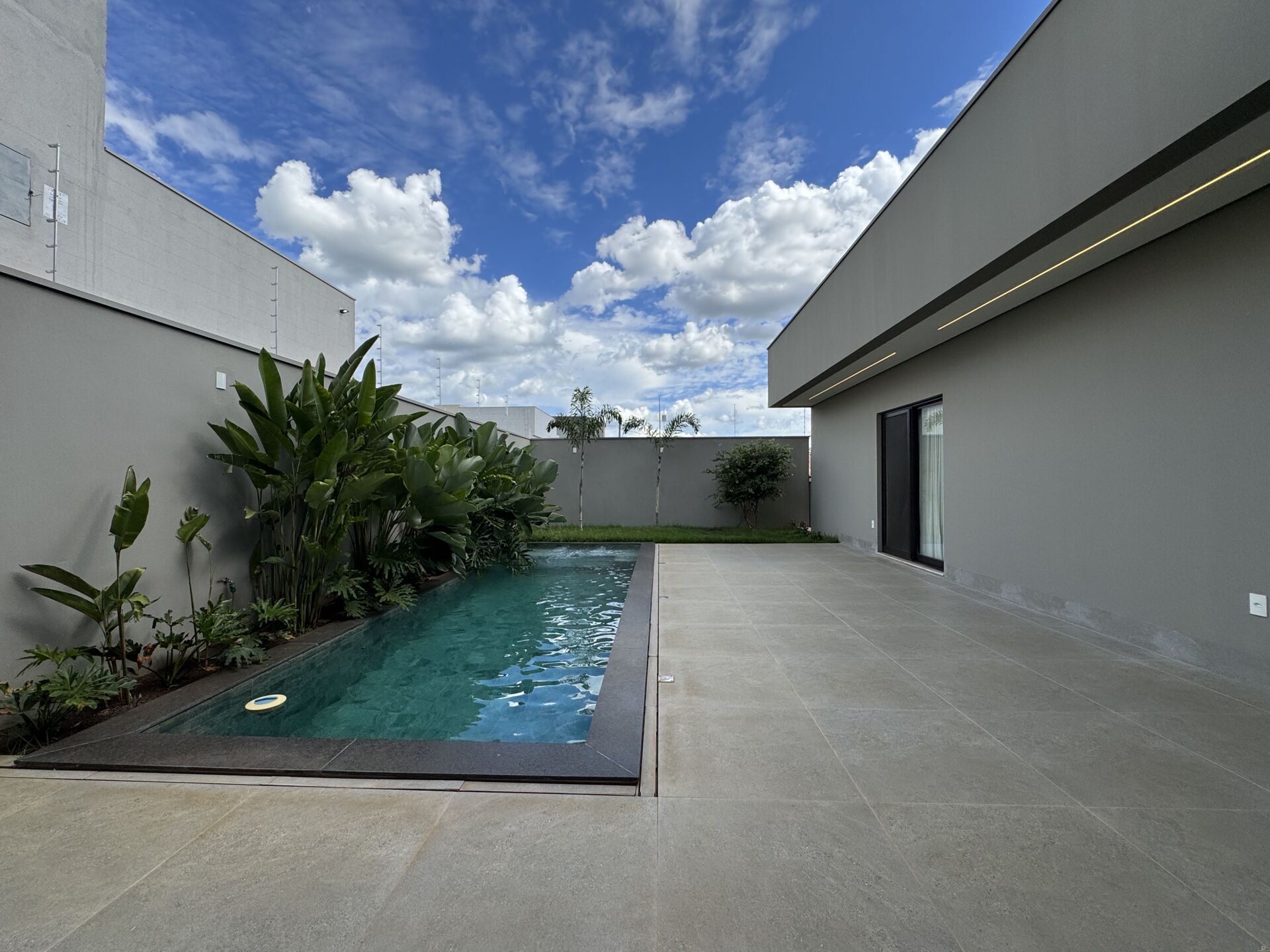 Casa, 4 quartos, 384 m² - Foto 2