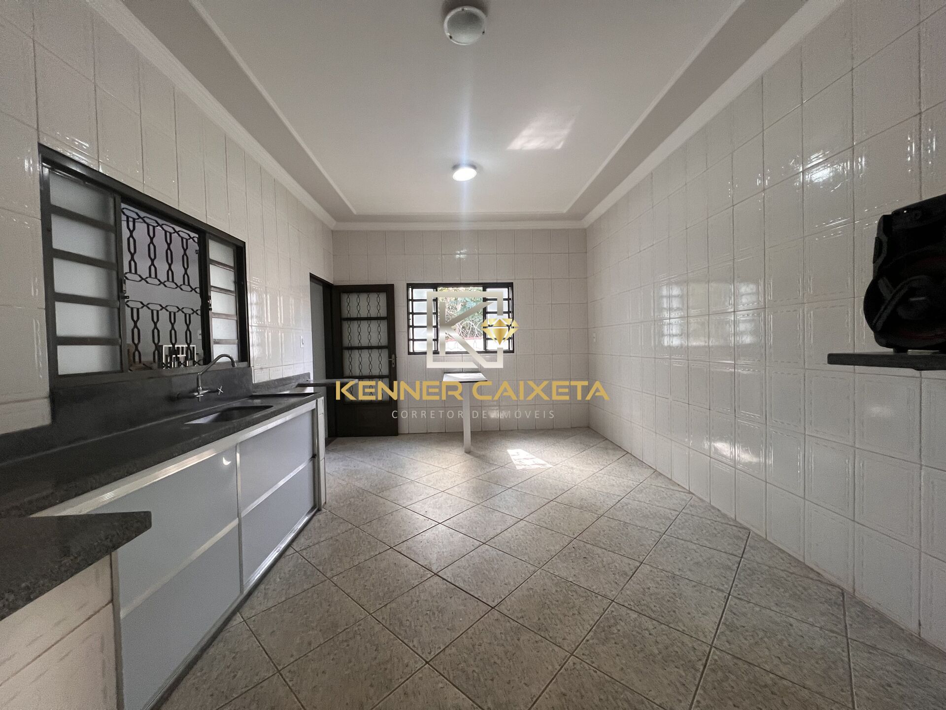 Casa, 4 quartos, 230 m² - Foto 8