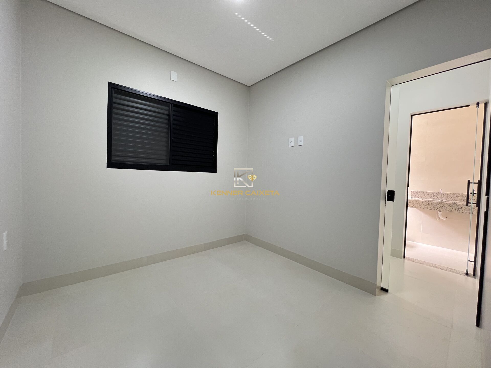 Casa à venda com 3 quartos, 115m² - Foto 13