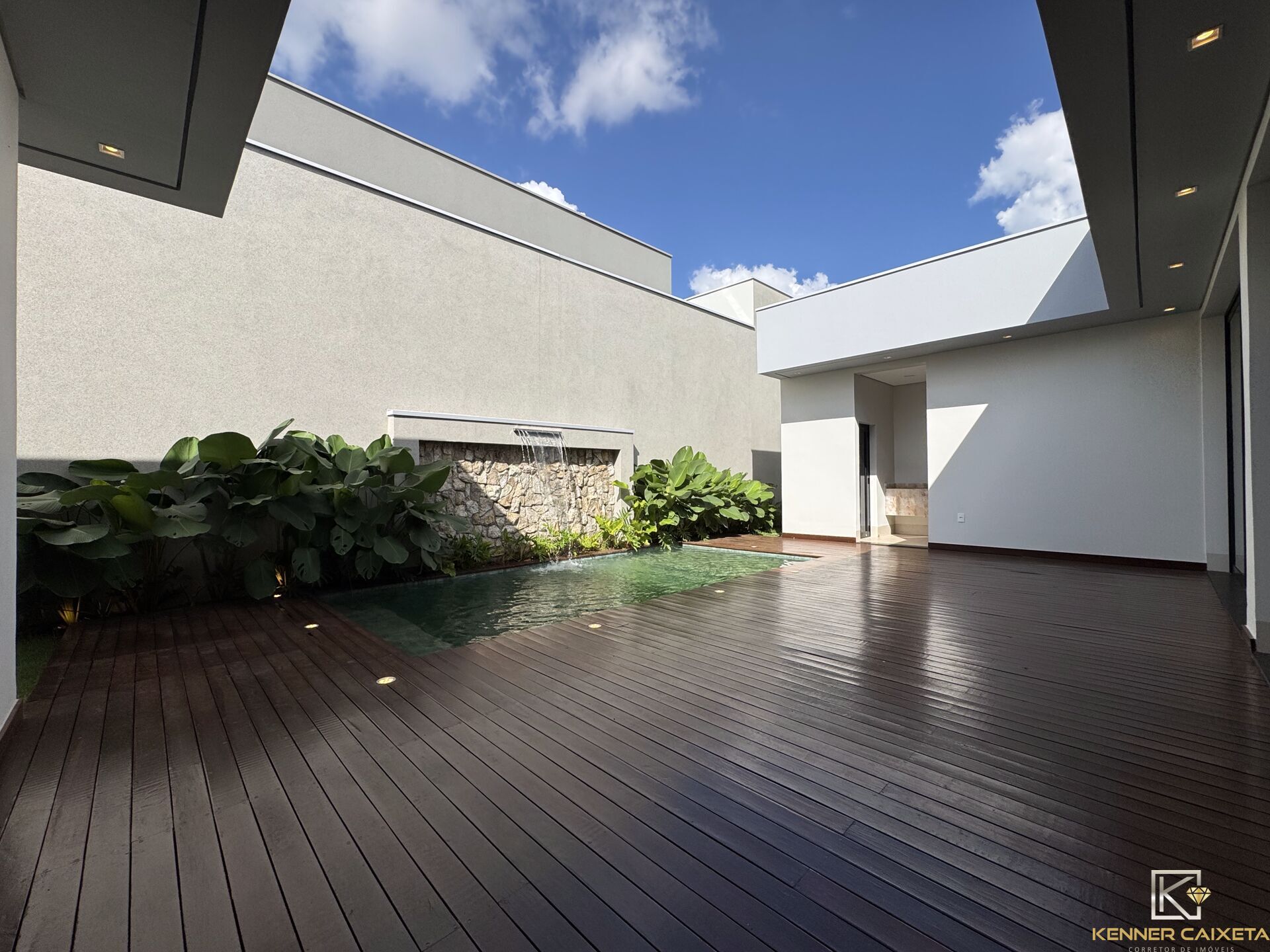 Casa, 3 quartos, 277 m² - Foto 2