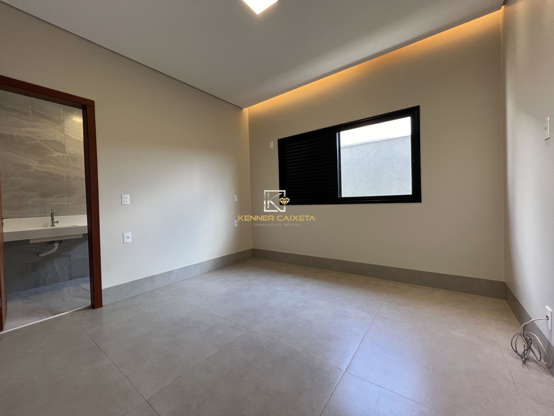 Casa à venda com 3 quartos, 250m² - Foto 26