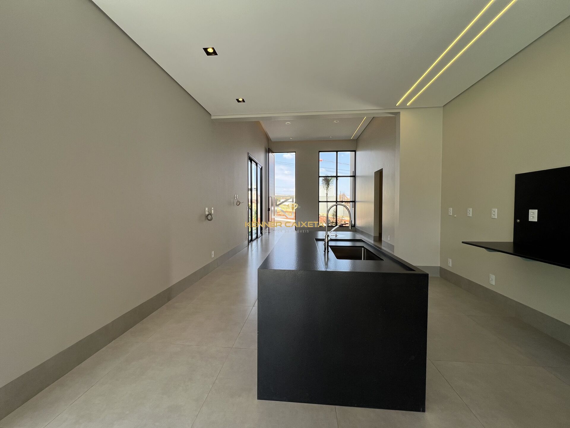 Casa à venda com 3 quartos, 250m² - Foto 5