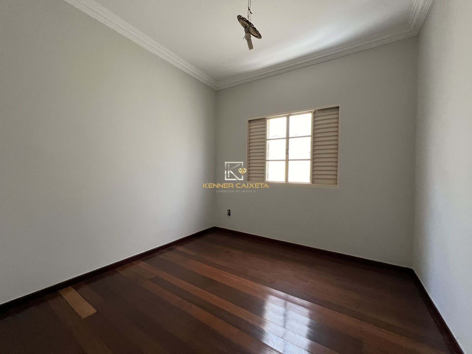 Casa à venda com 4 quartos, 229m² - Foto 10