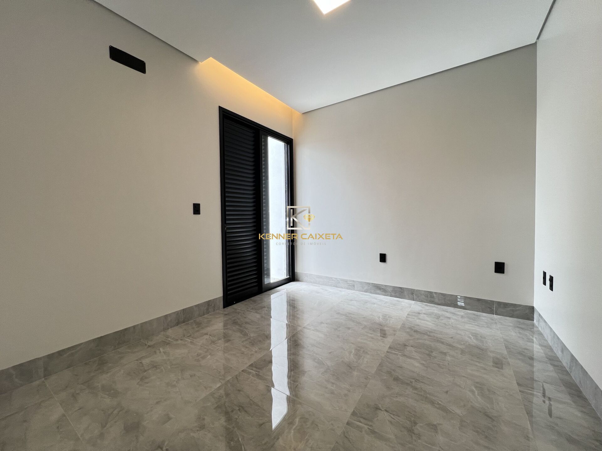 Casa à venda com 3 quartos, 184m² - Foto 11