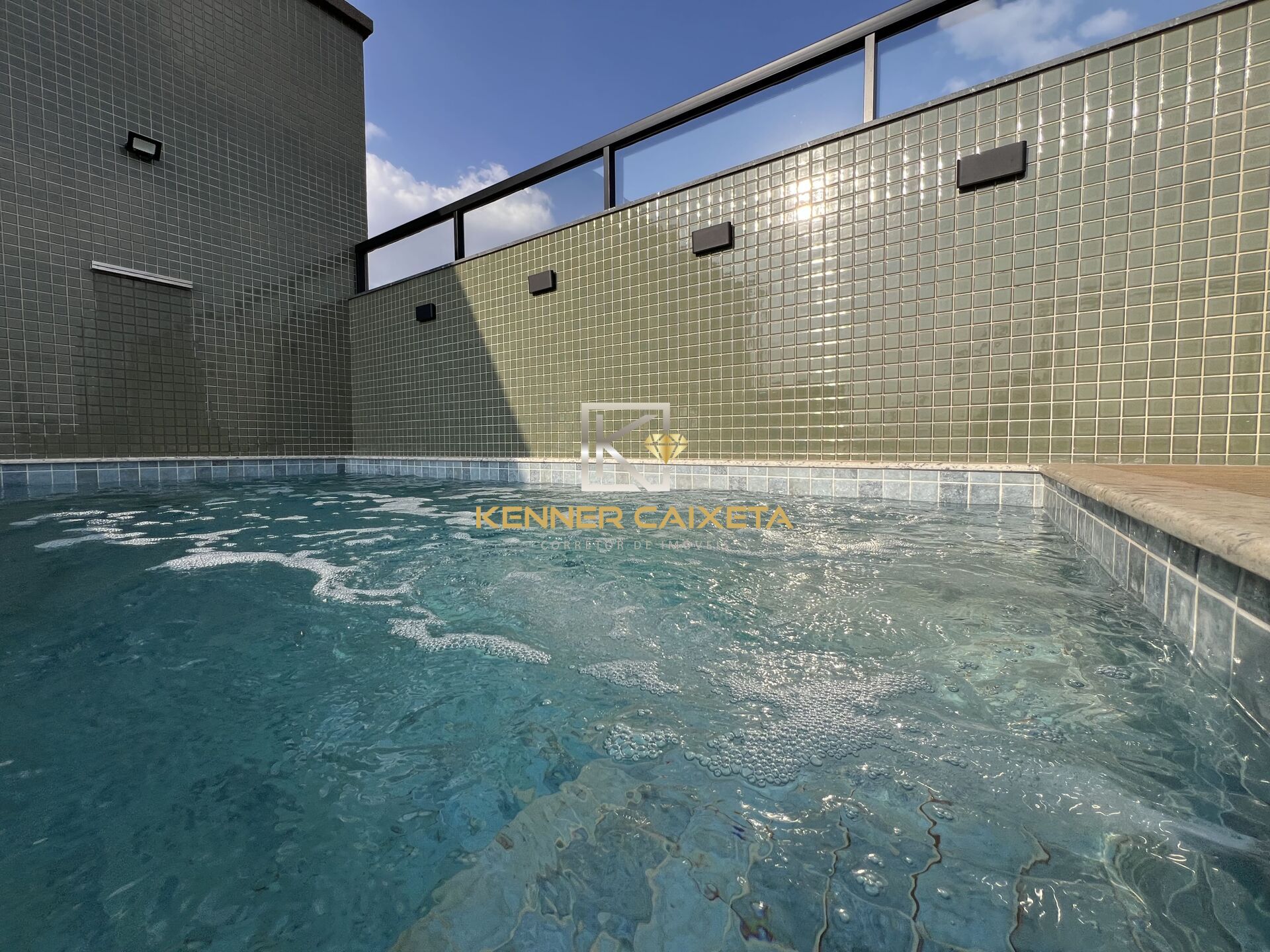 Cobertura, 3 quartos, 180 m² - Foto 2