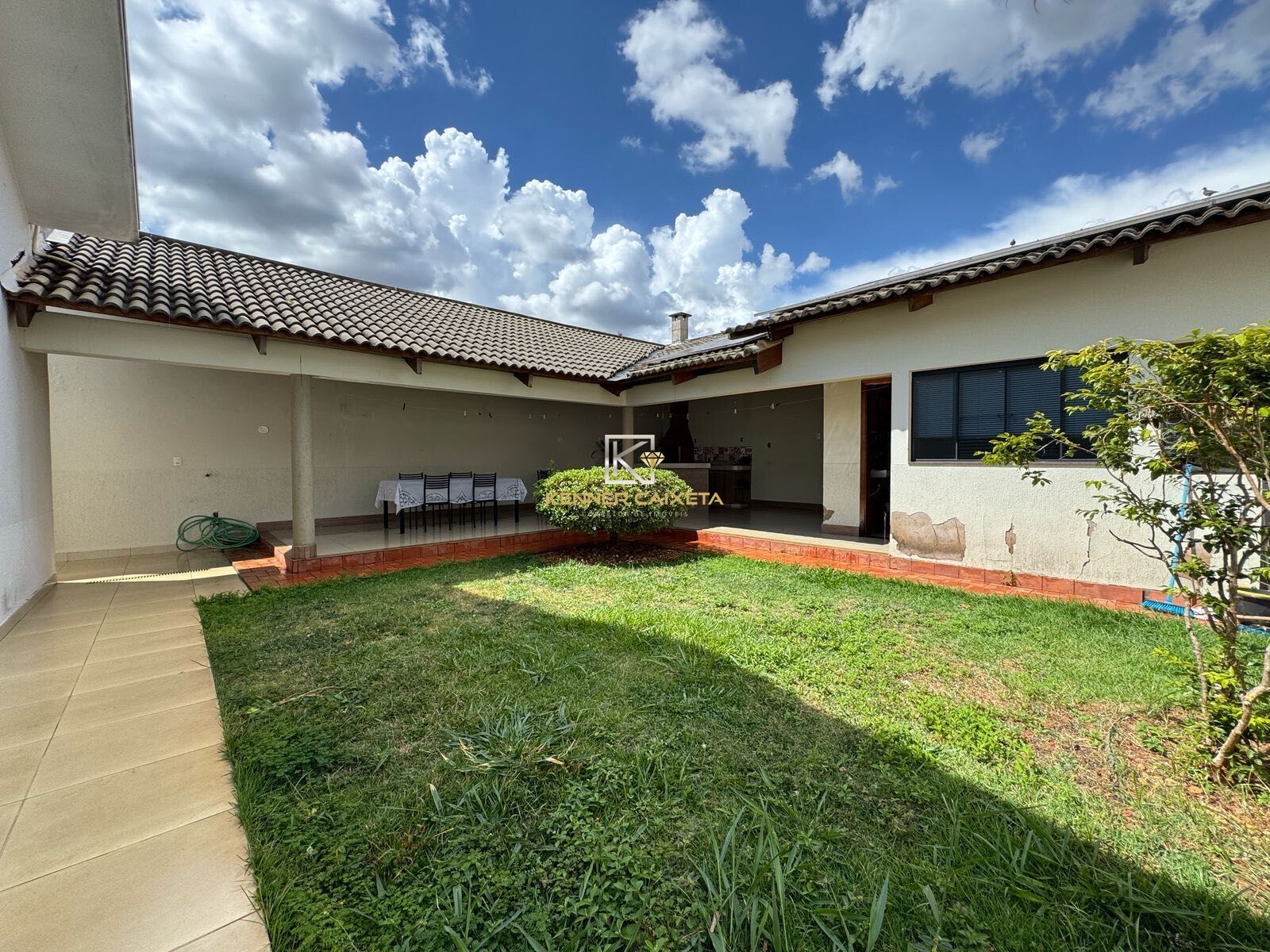 Casa à venda com 3 quartos, 185m² - Foto 13
